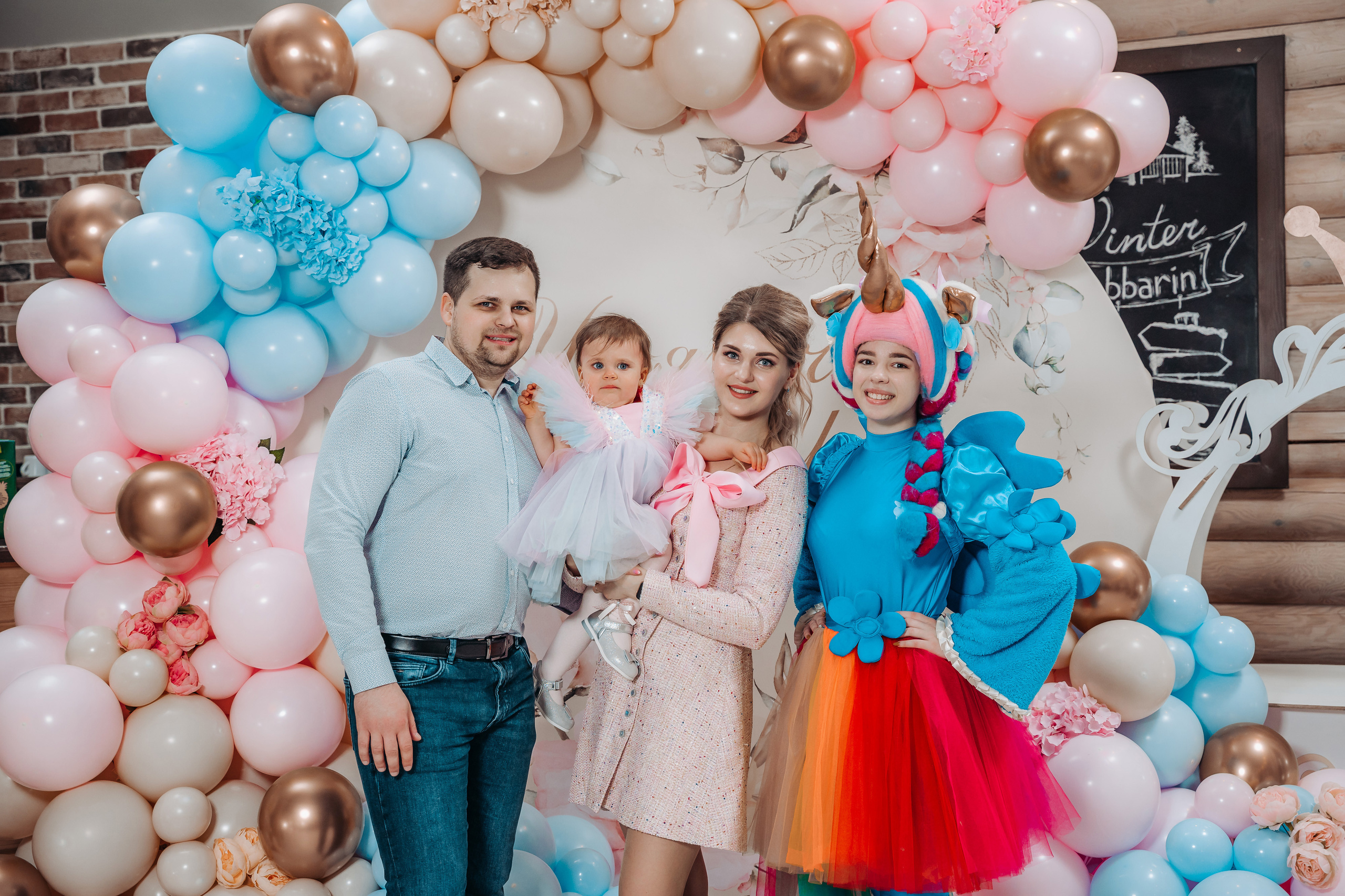 День рождения Ульяны 1 год (годовасие) в клубе Барин