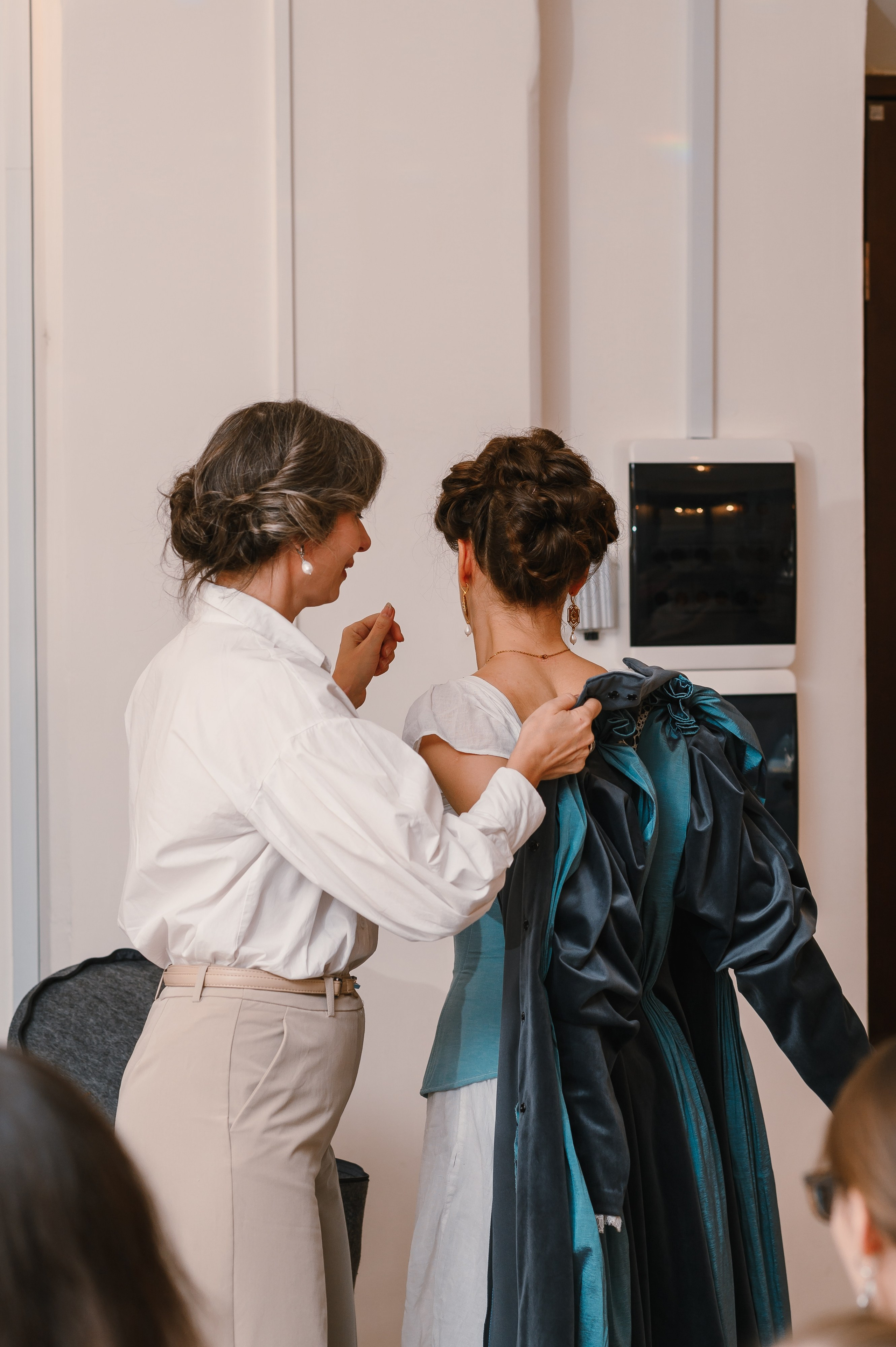 «Евгений Онегин»: лекция в особняке. Wedding and family photographer USA