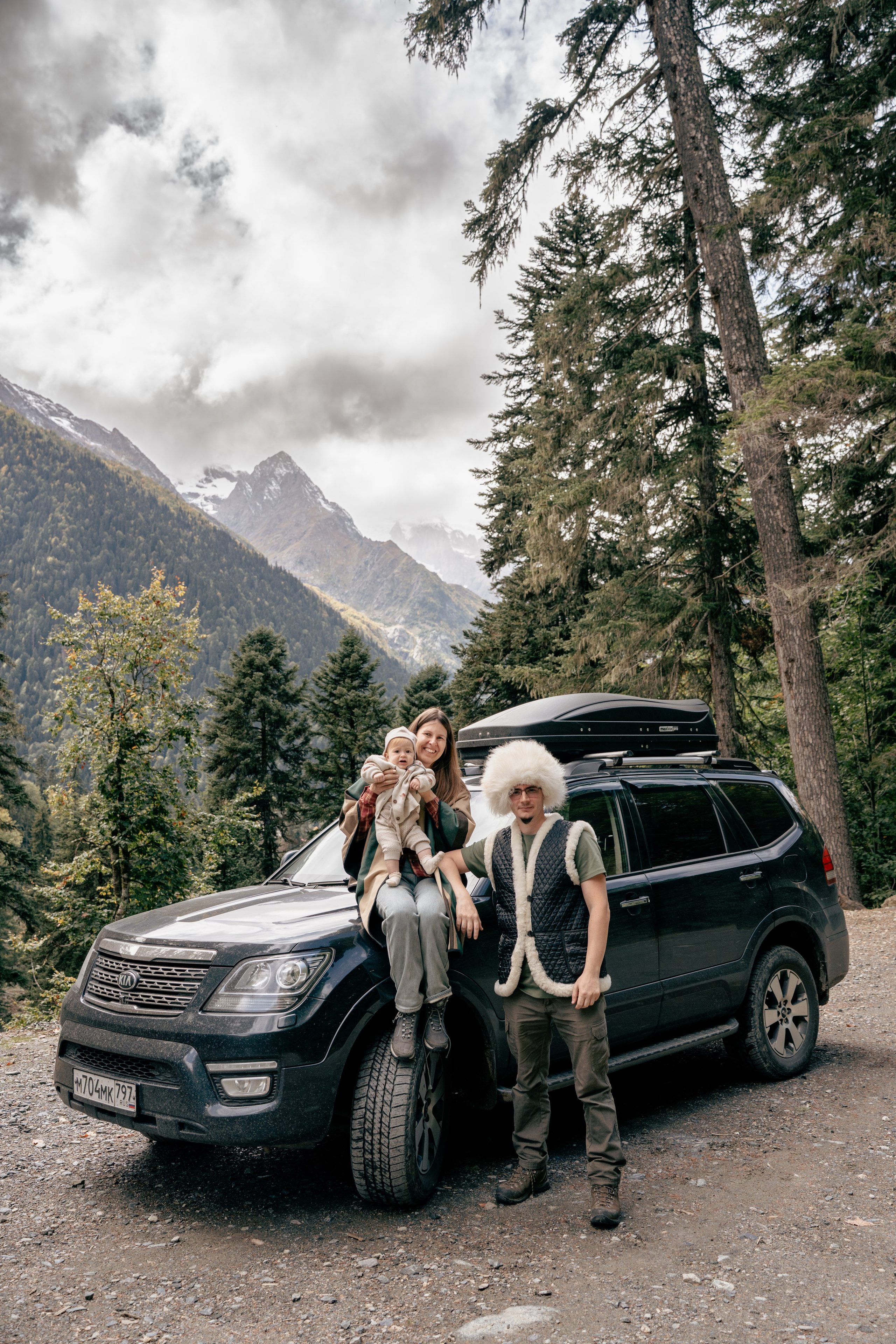 Семейная фотосессия в Домбае. Фотограф КМВ|ГОРЫ Пятигорск Железноводск Ессентуки Кисловодск Домбай Архыз Эльбрус