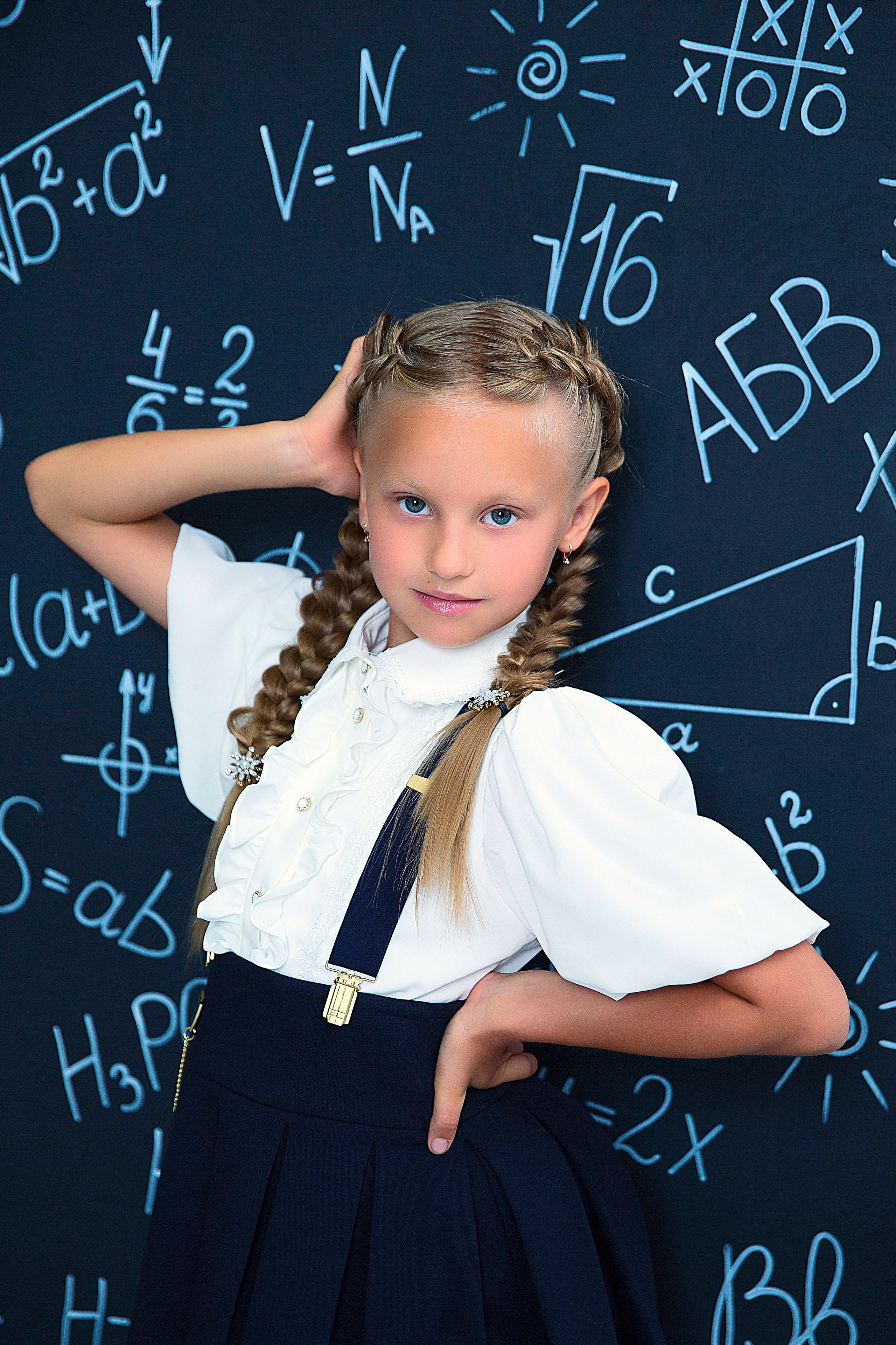 Индивидуальные фотосессии школьников. Детский школьный фотограф в Кемерово Зиновьева Екатерина