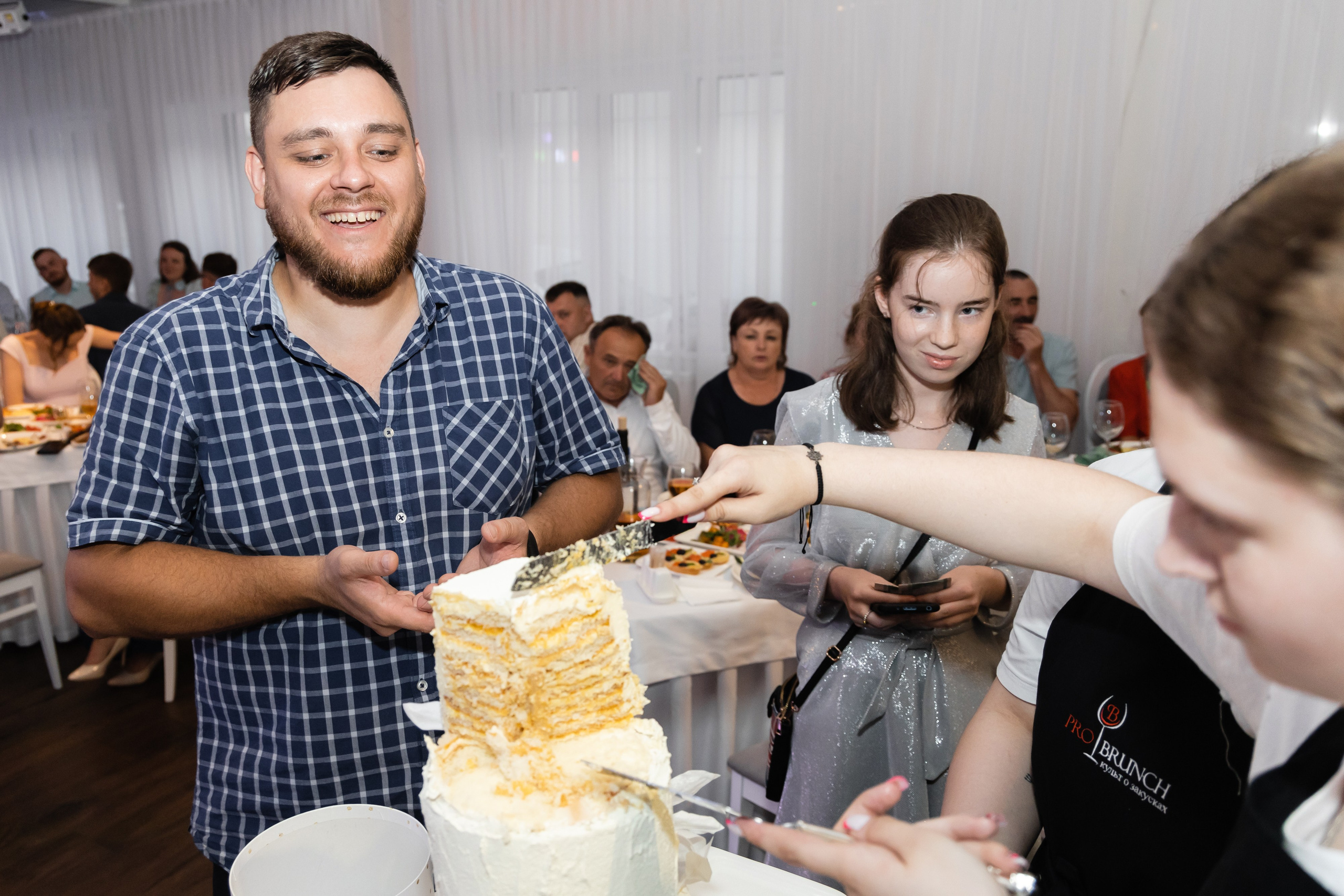 Алёна и Денис (полный день). Фотограф в Барнауле Юлия Садвокасова