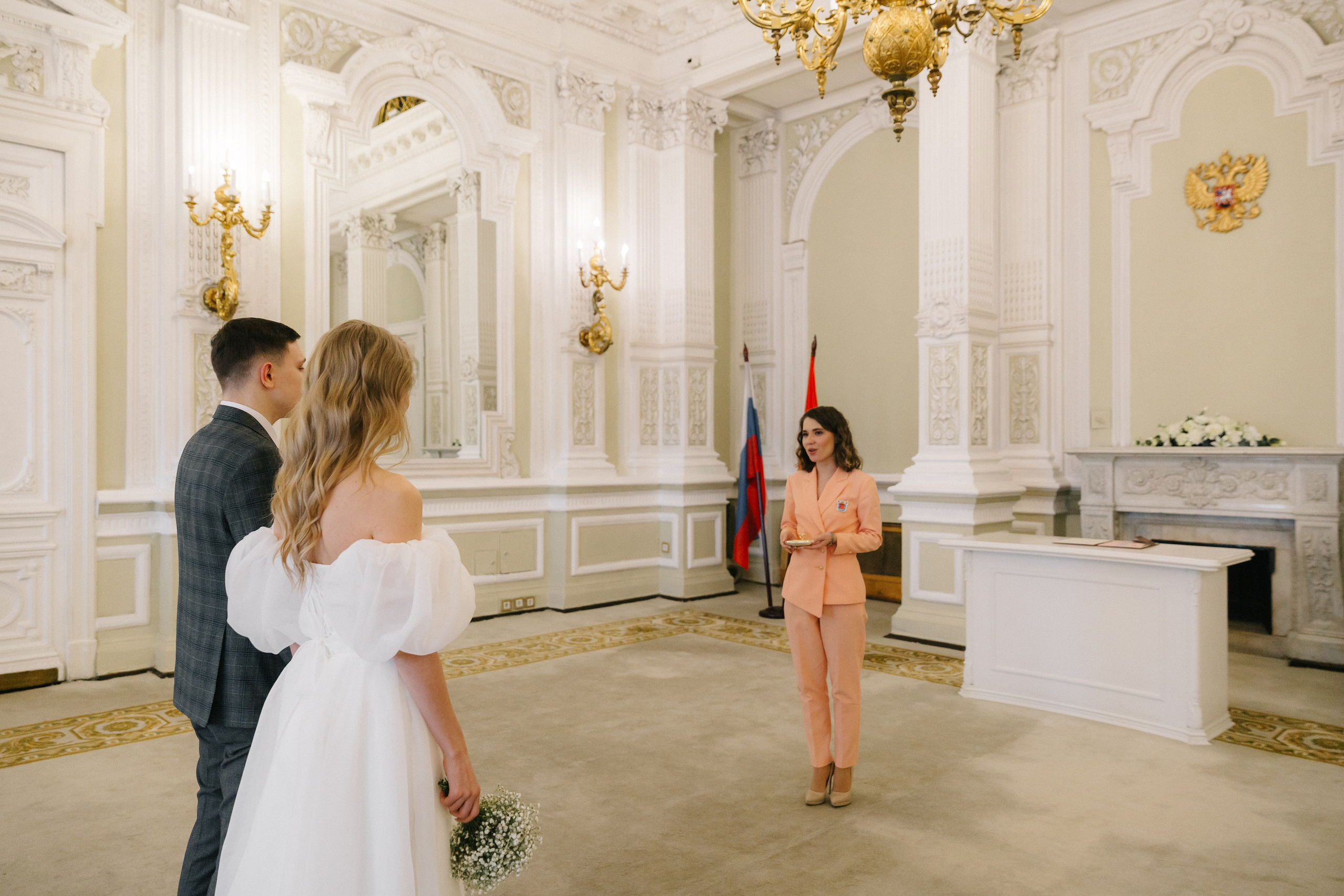 ДВОРЕЦ № 1 | Март, Исаакий, Английская набережная. Свадебный фотограф в Санкт-Петербурге Полина Корзухина