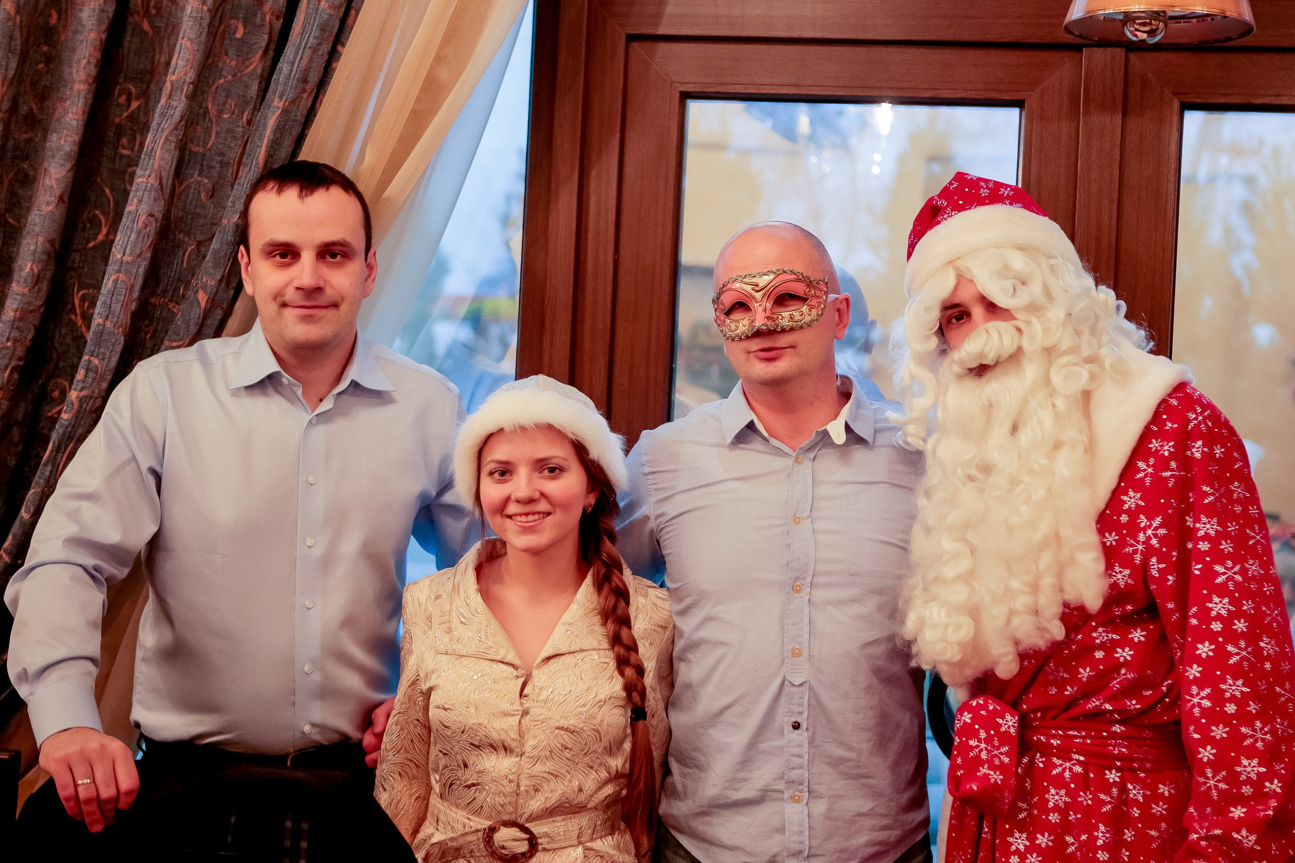 Корпоратив. Max Matvich and Victoria Basova are professionals in their field