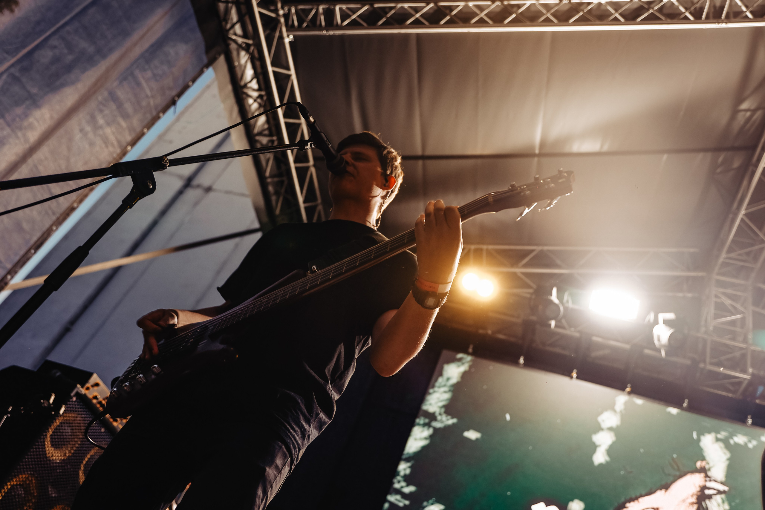 ЛЕТНИЙ МЕТАЛ В ПРАВДЕ