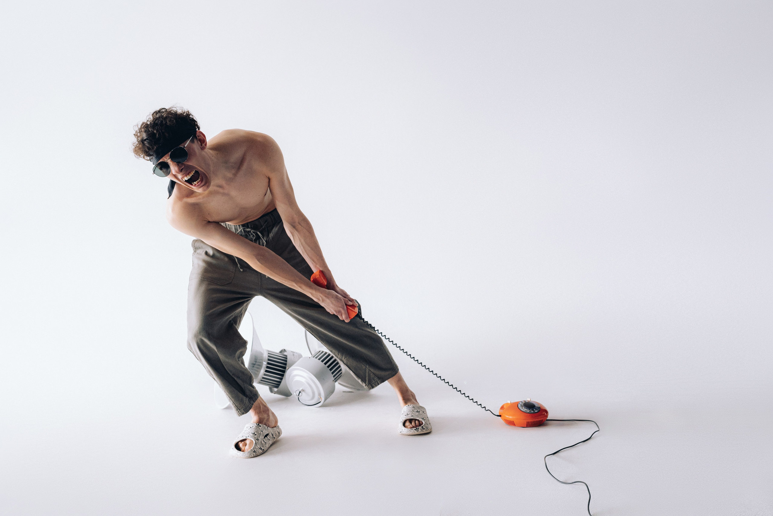 На связи.........