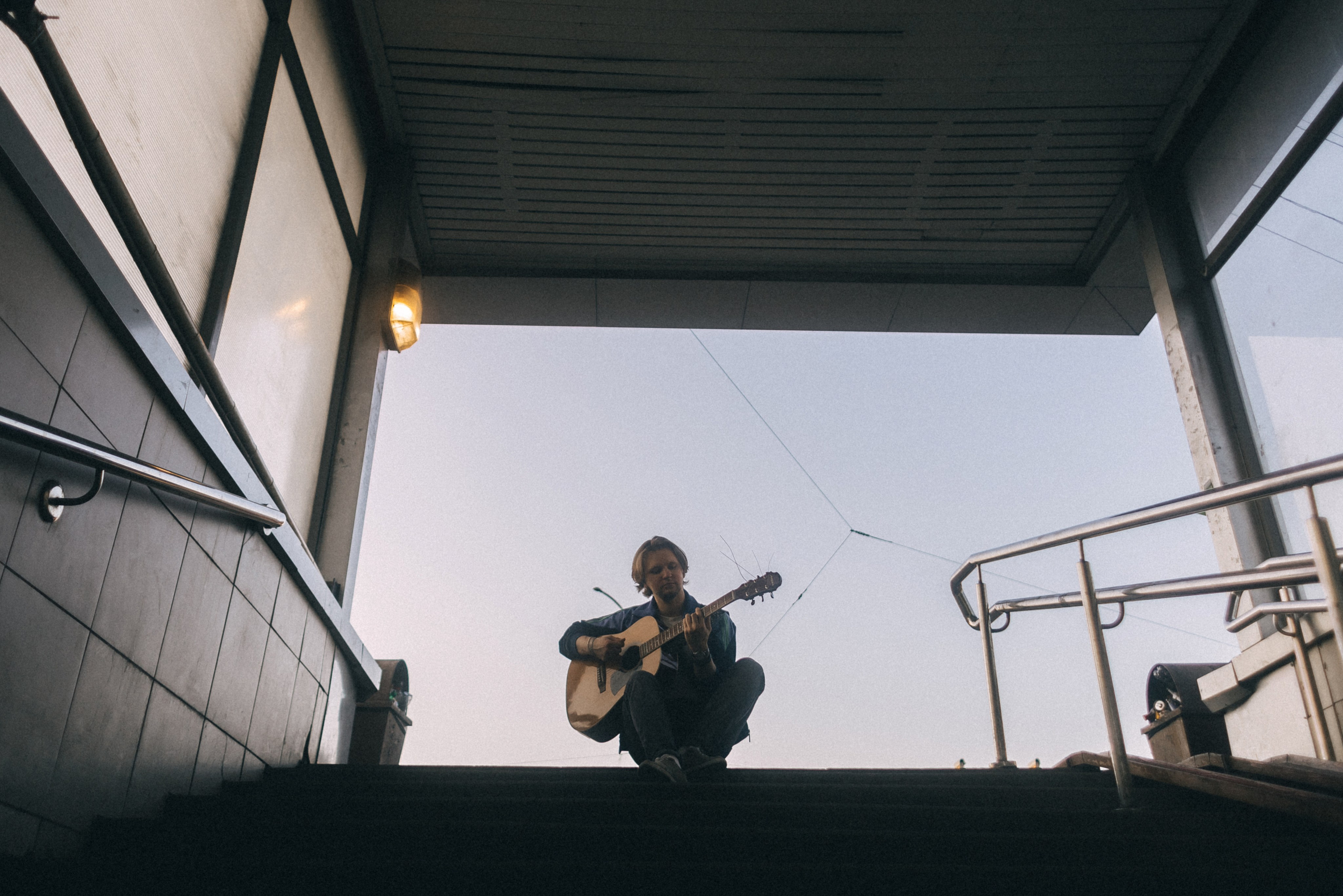 Портретная фотосессия в городе для Евгения — фотопрогулка