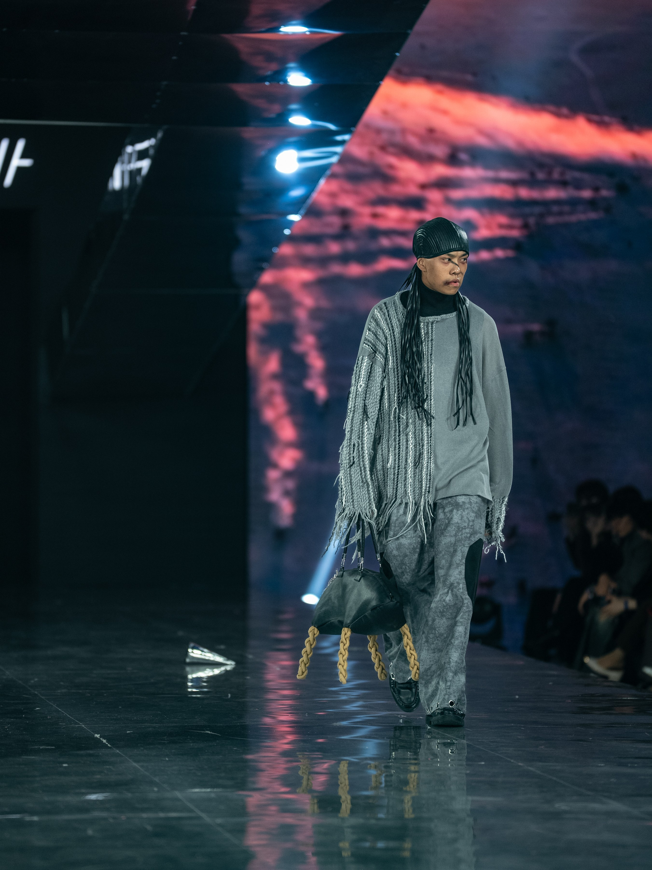 Visa Fashion Week Almaty Pre-Fall 2026 GAZHAIYIP. Сайт Алматинского НЮ АРТ, будуар и фэшн фотографа Дениса Карпенко