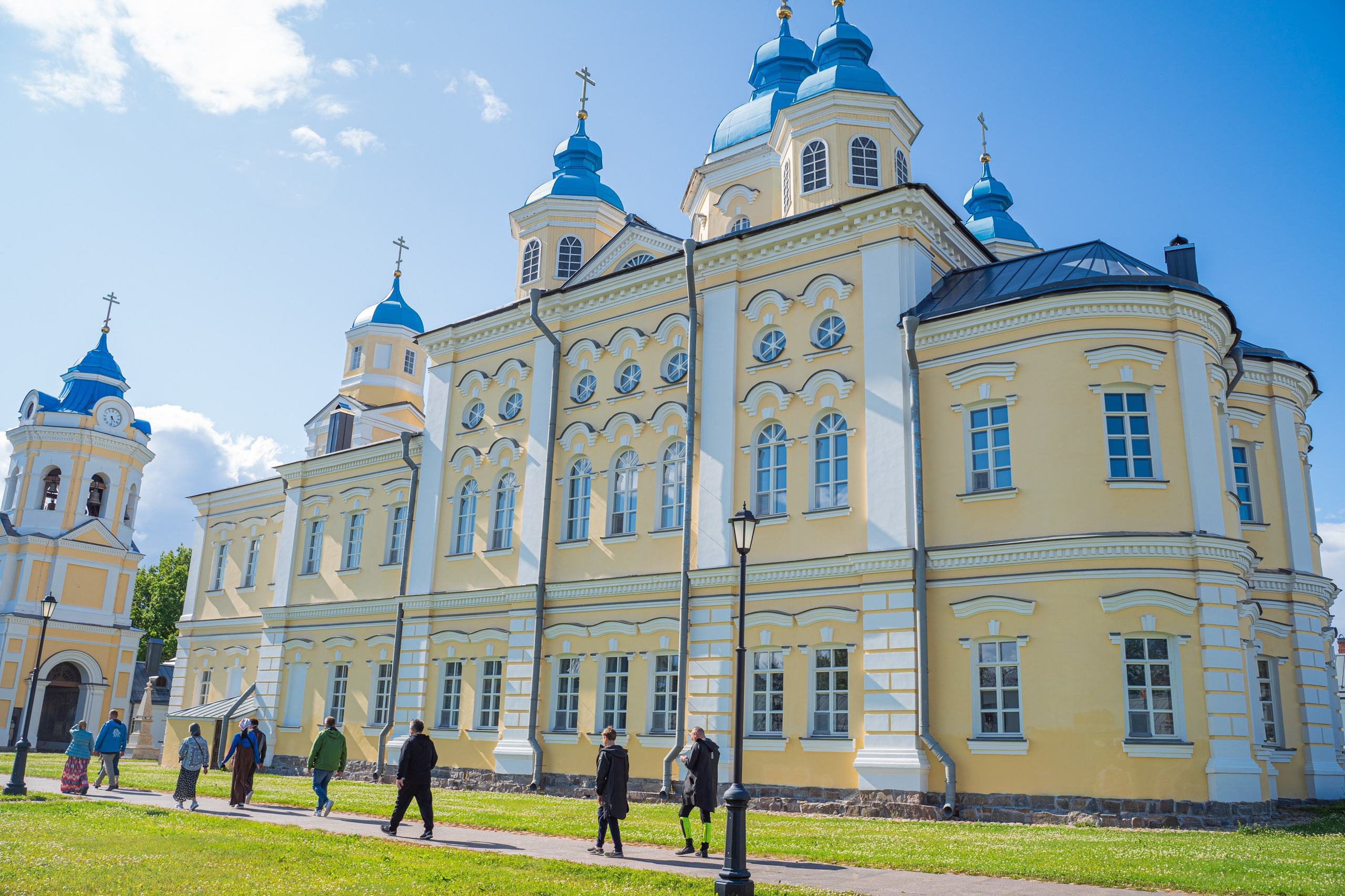 Гидровыезд в Коневский мужской монастырь. Свадебный, семейный, портретный, репортажный фотограф в Санкт-Петербурге