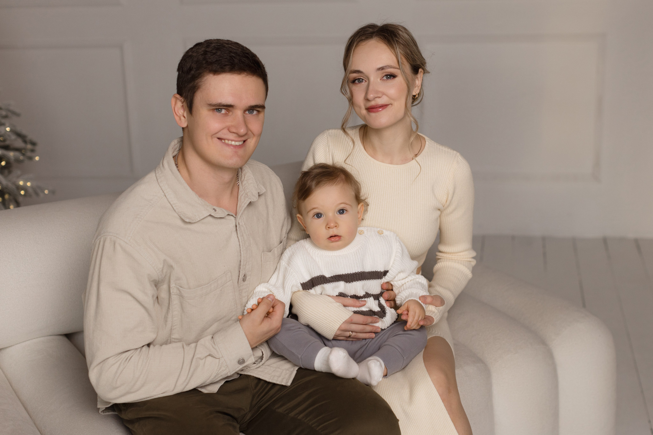 Новогодняя съемка в Историях (зал Мидл). Фотограф беременности и новорожденных в Красноярске Вета Ланская