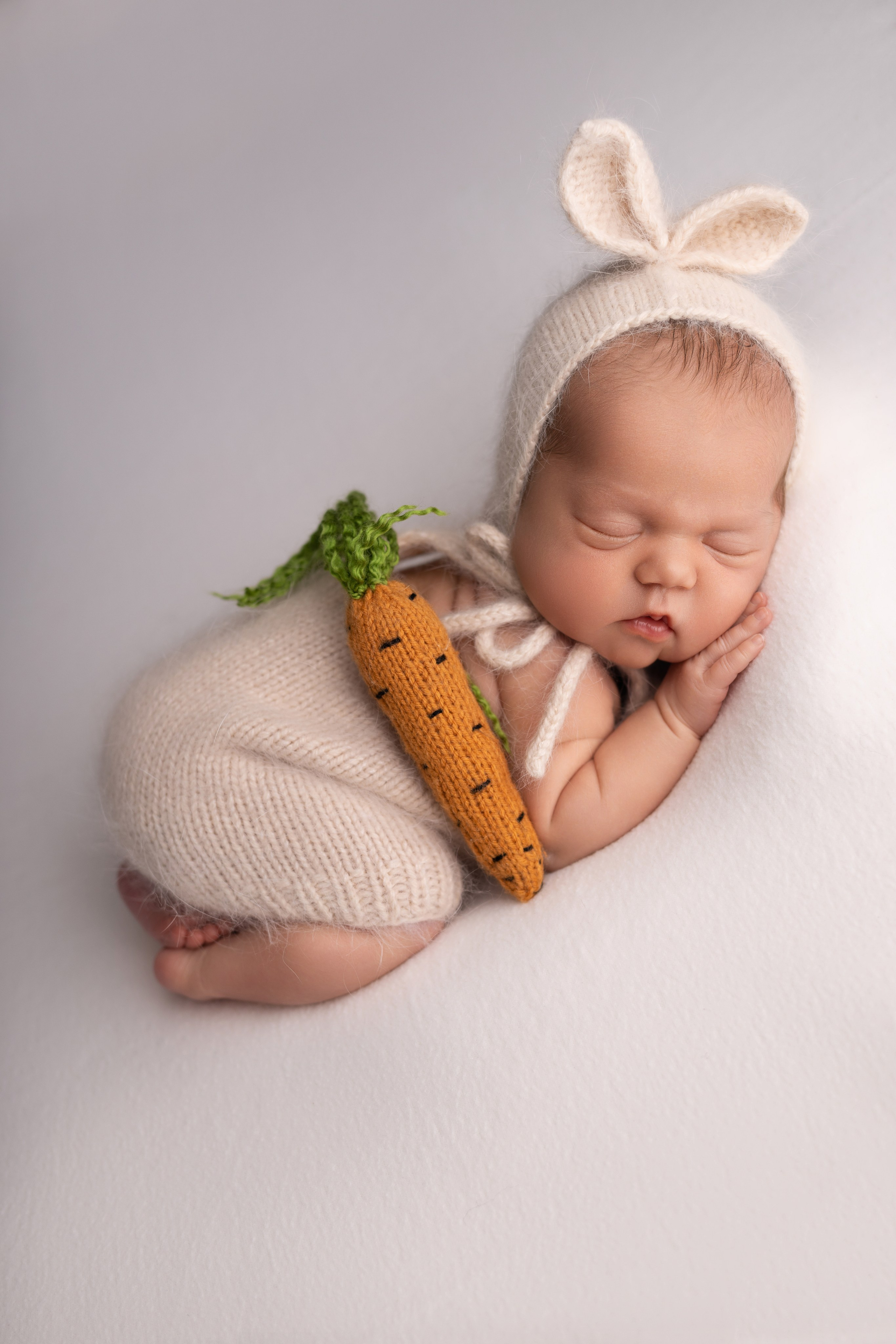 Классическая фотосессия малыша. Фотограф новорожденных малышей в Омске и Омской области Эльвира Камаева