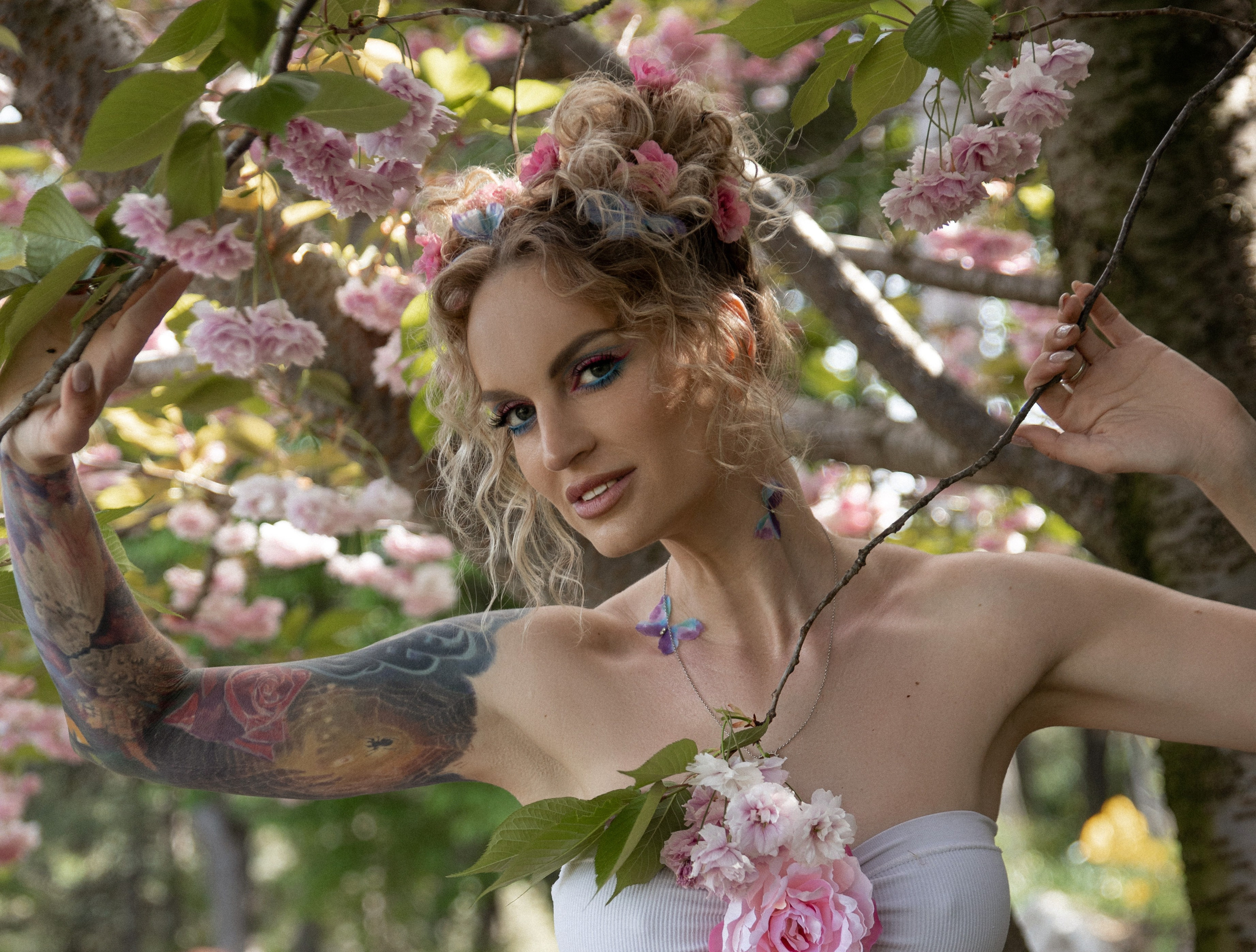 Весна. Фотограф в Крыму