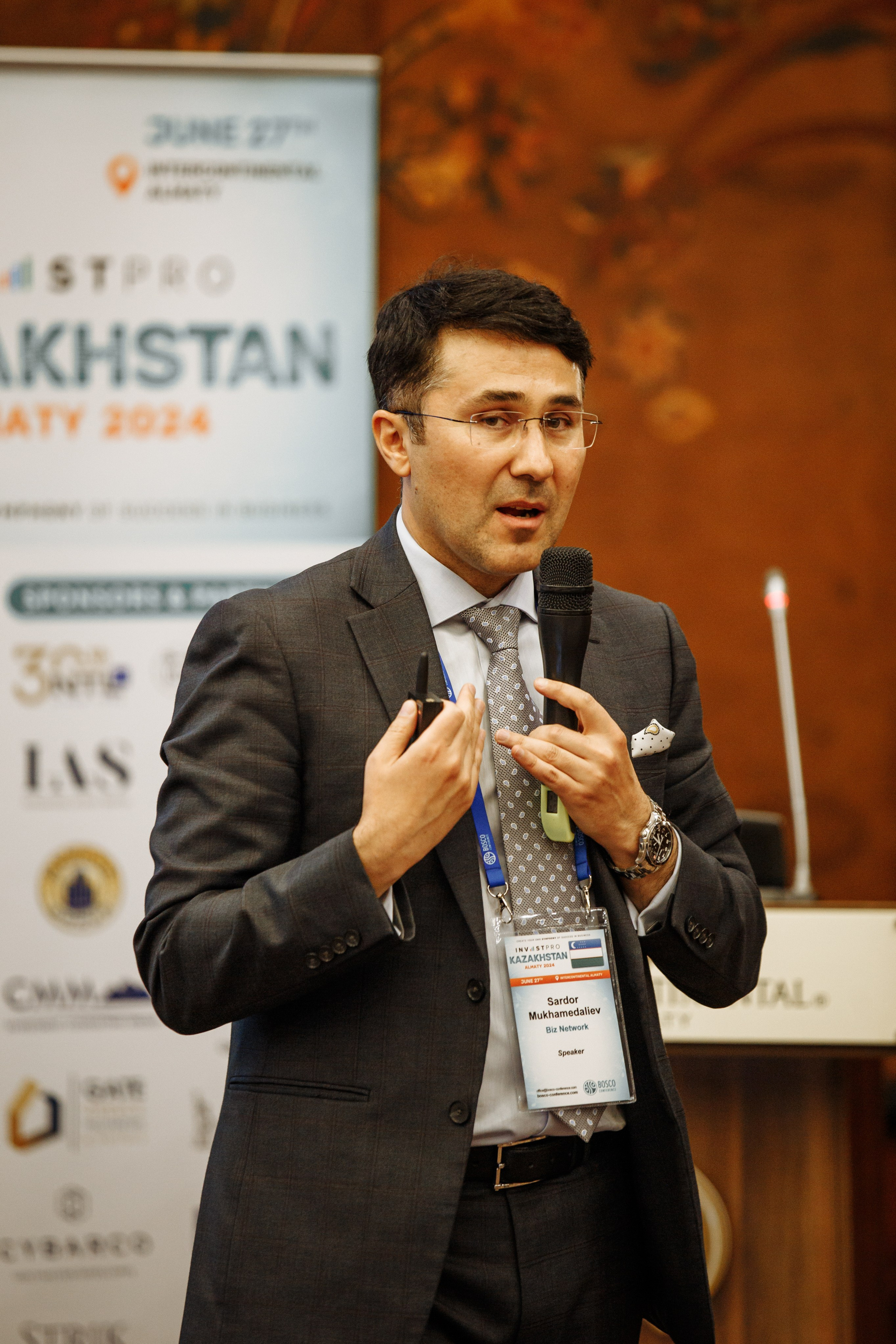 Фоторепортаж Bosco conference. Коммерческий и репортажный фотограф в Алматы — Jora Abramov