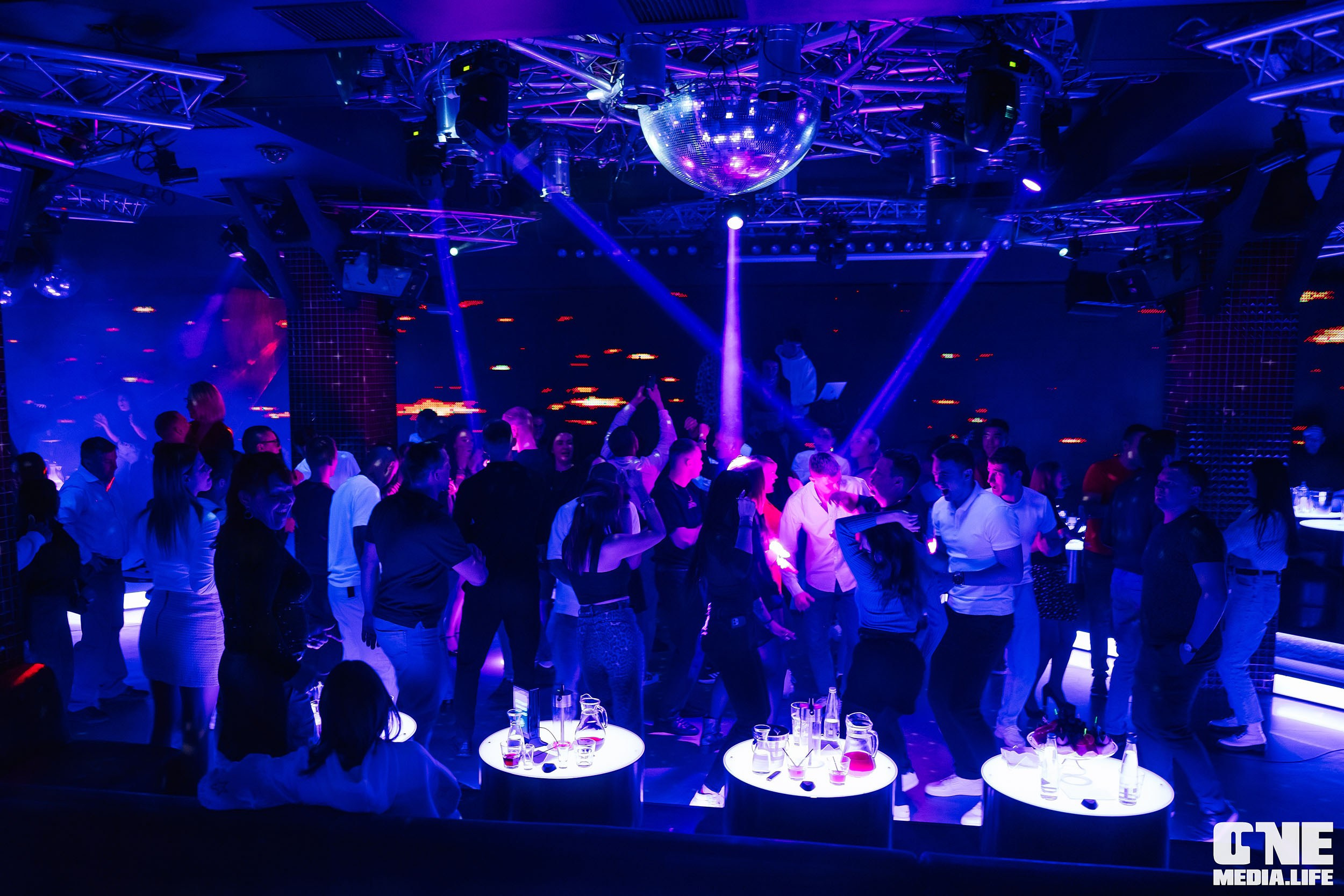 Фоторепортаж из РК Планета. One Media Life: фоторепортажи, фотоотчеты с мероприятий и заведений