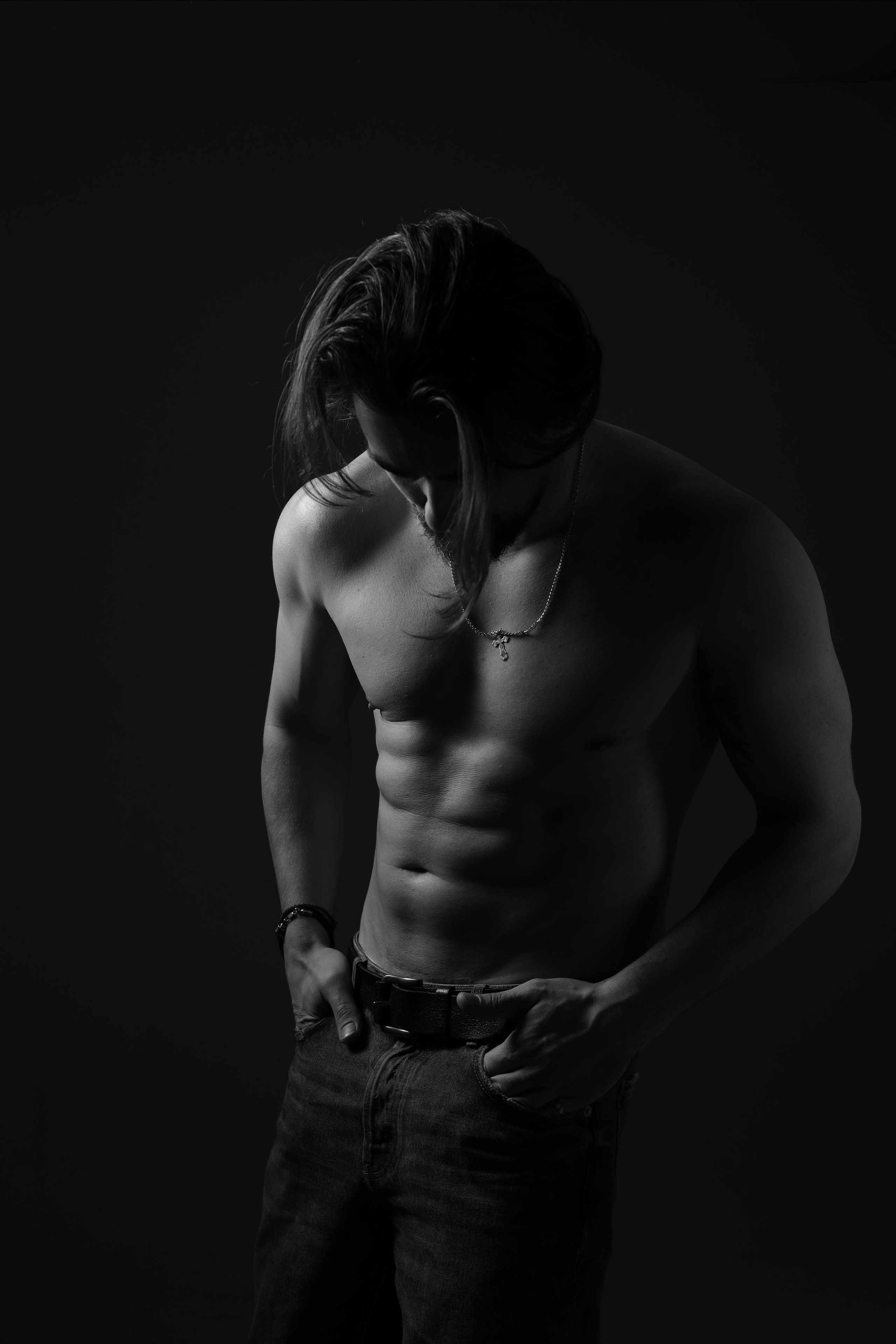 Pole Studios. Юрий Белозёров фотограф