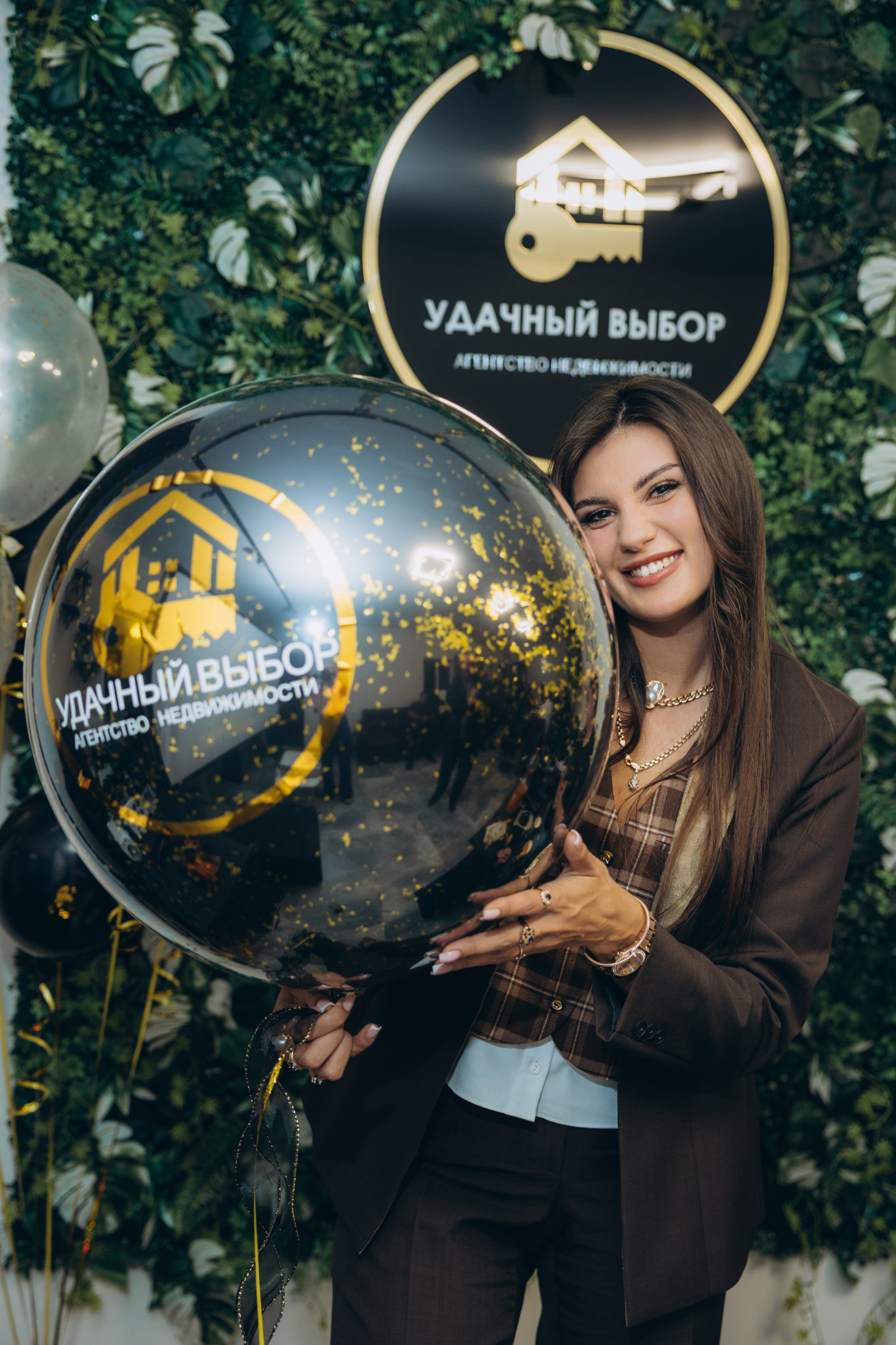 2 года компании «Удачный выбор». Свадебный, семейный фотограф в Иркутске Светлана Макаричева