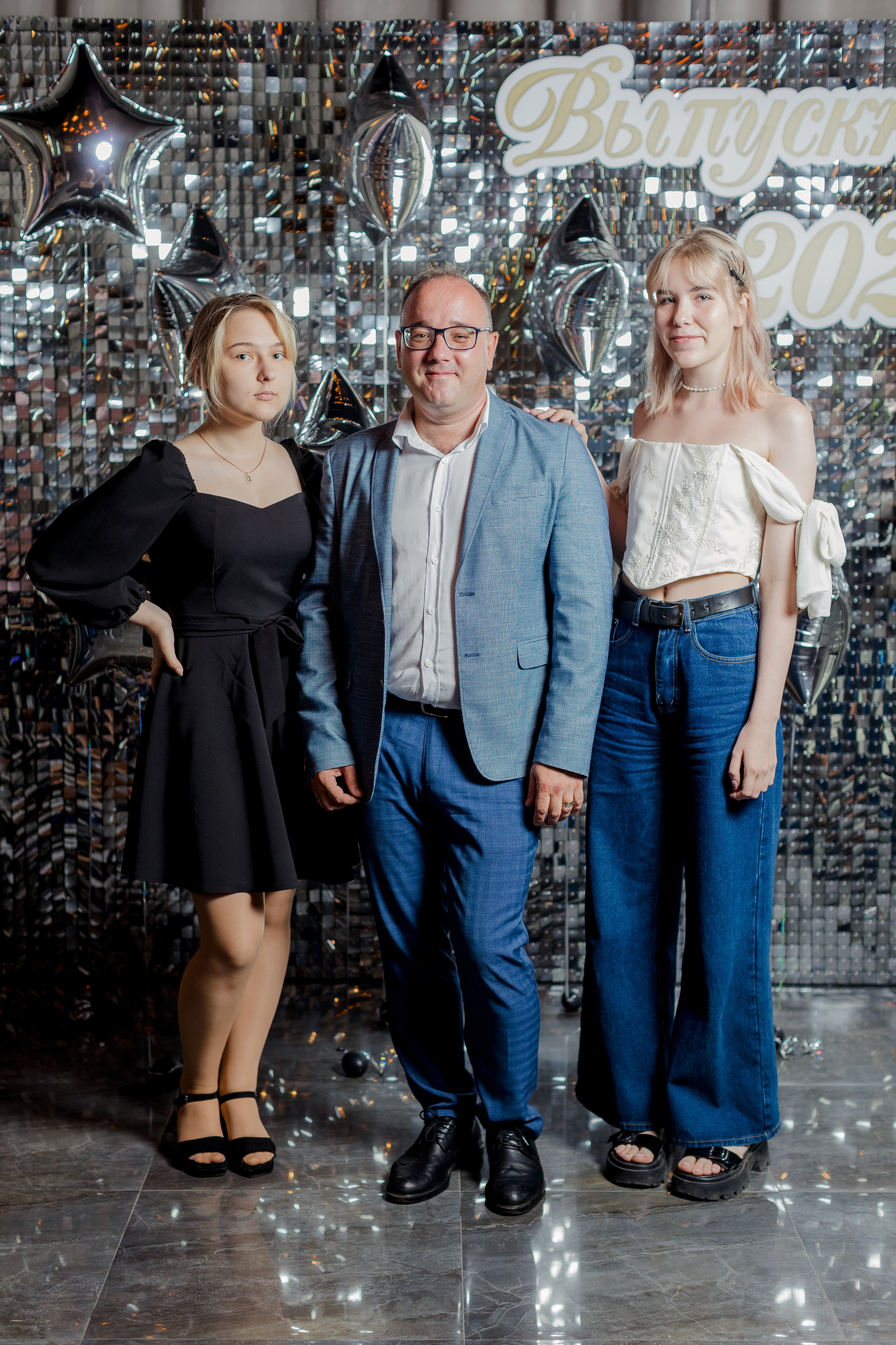 Выпускной школа 2023. Выпускные альбомы в Зеленограде и Москве