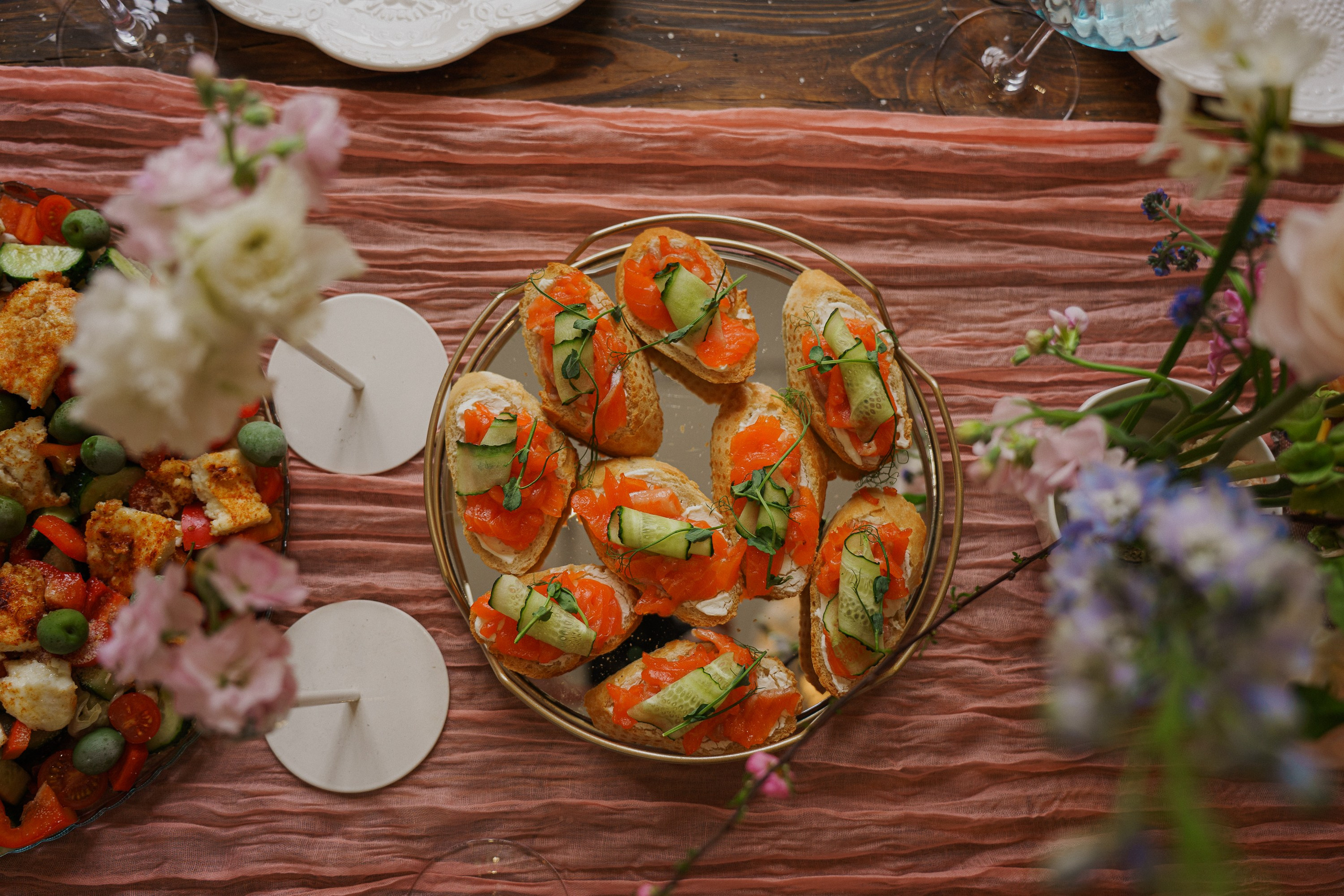 ВЕСЕННИЙ БРАНЧ. Женский портрет