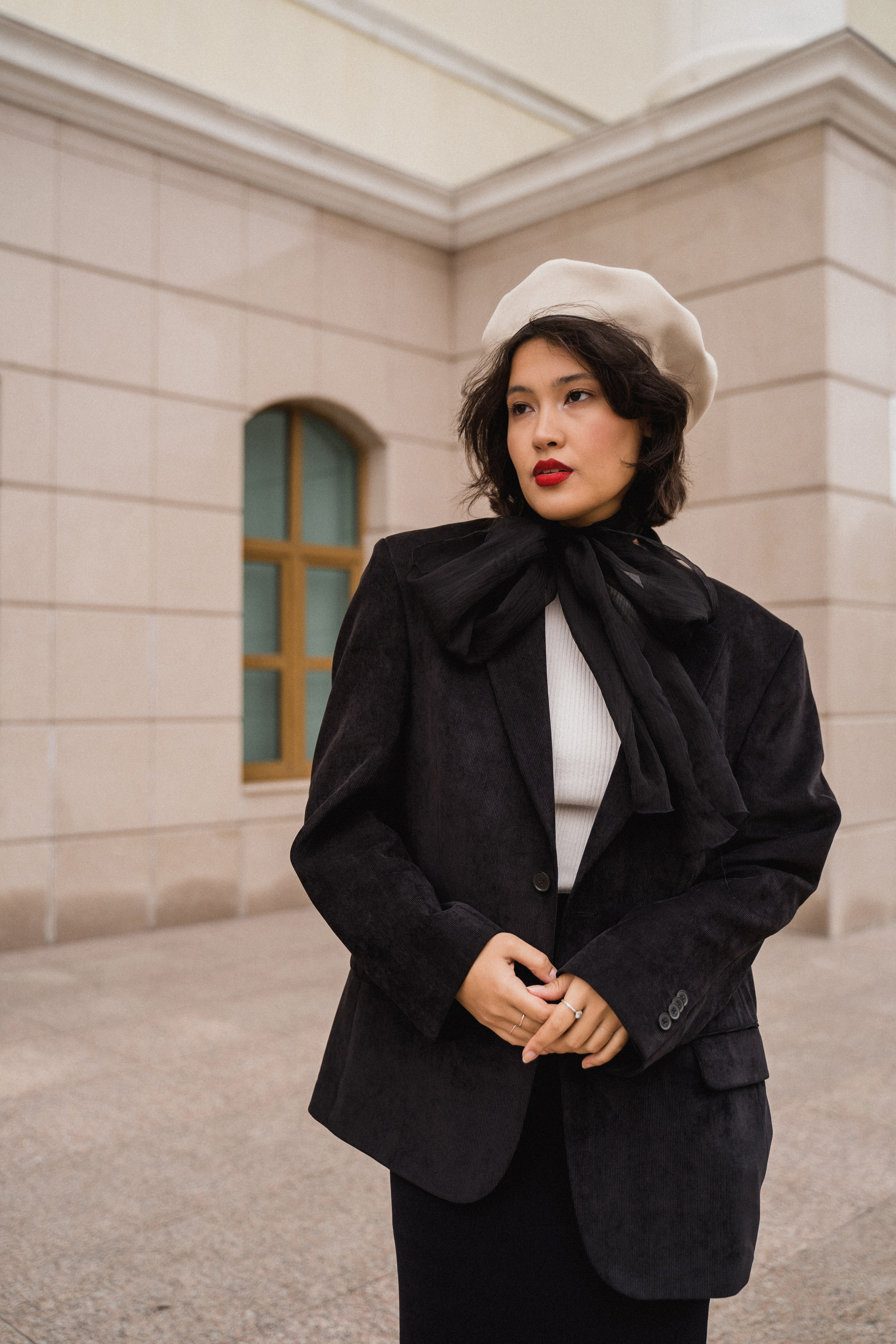 В городе Т. Истории