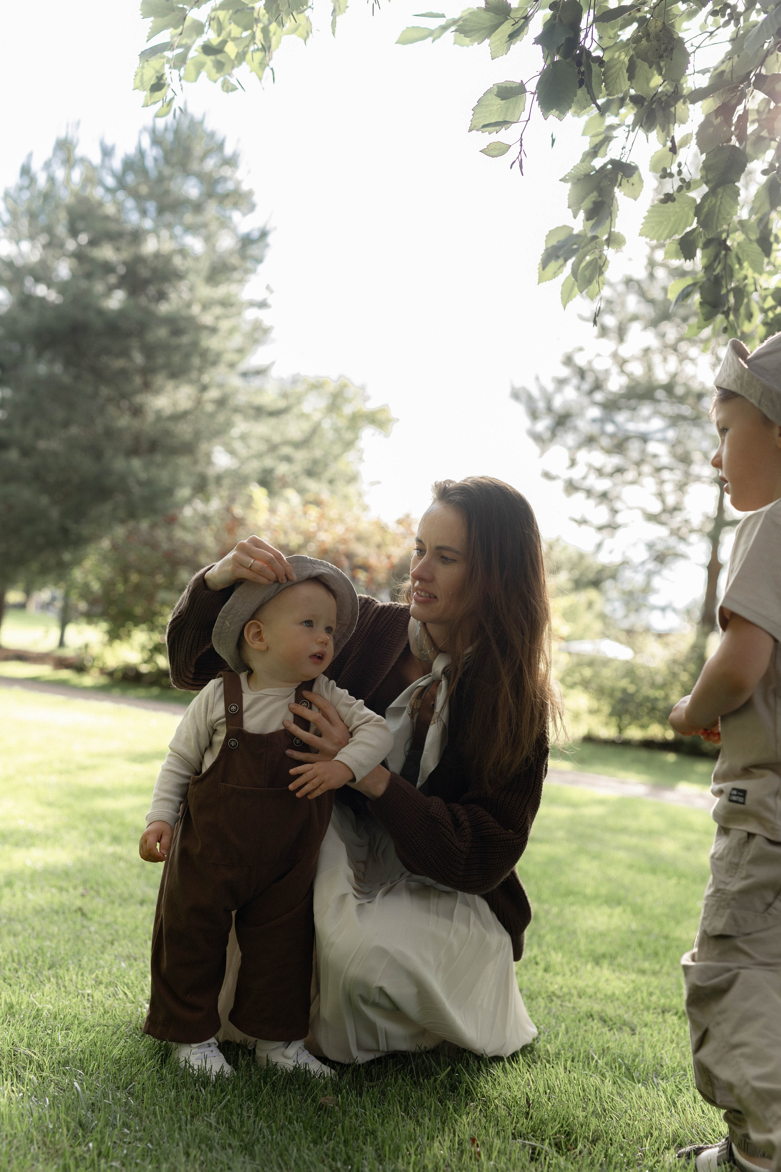 Семья в парке. Фотография о важном