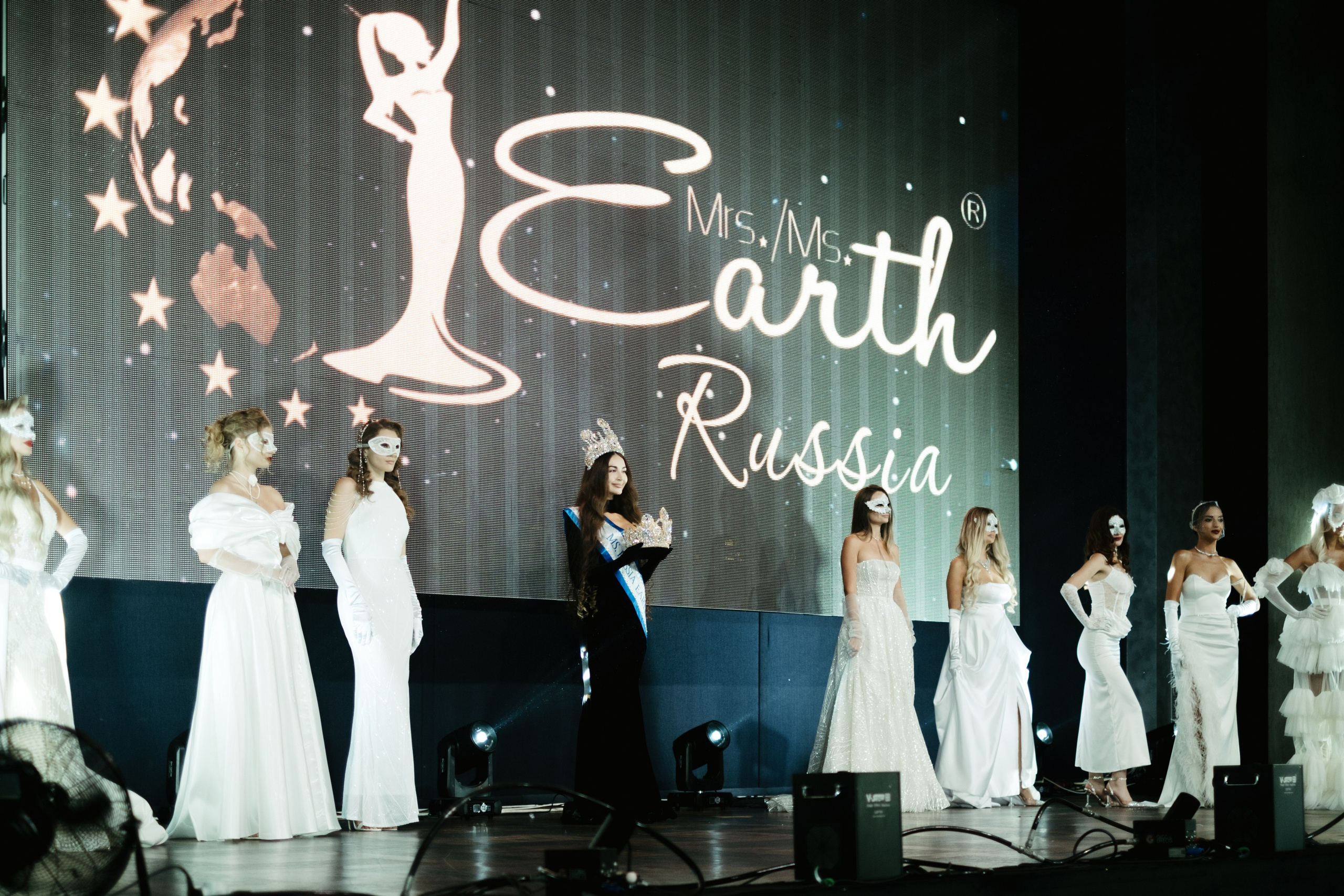 Мисс и Миссис Россия Земли Краснодар 2025 программа. Свадебный и репортажной фотограф Денис Ожигин в Краснодаре и Краснодарском крае