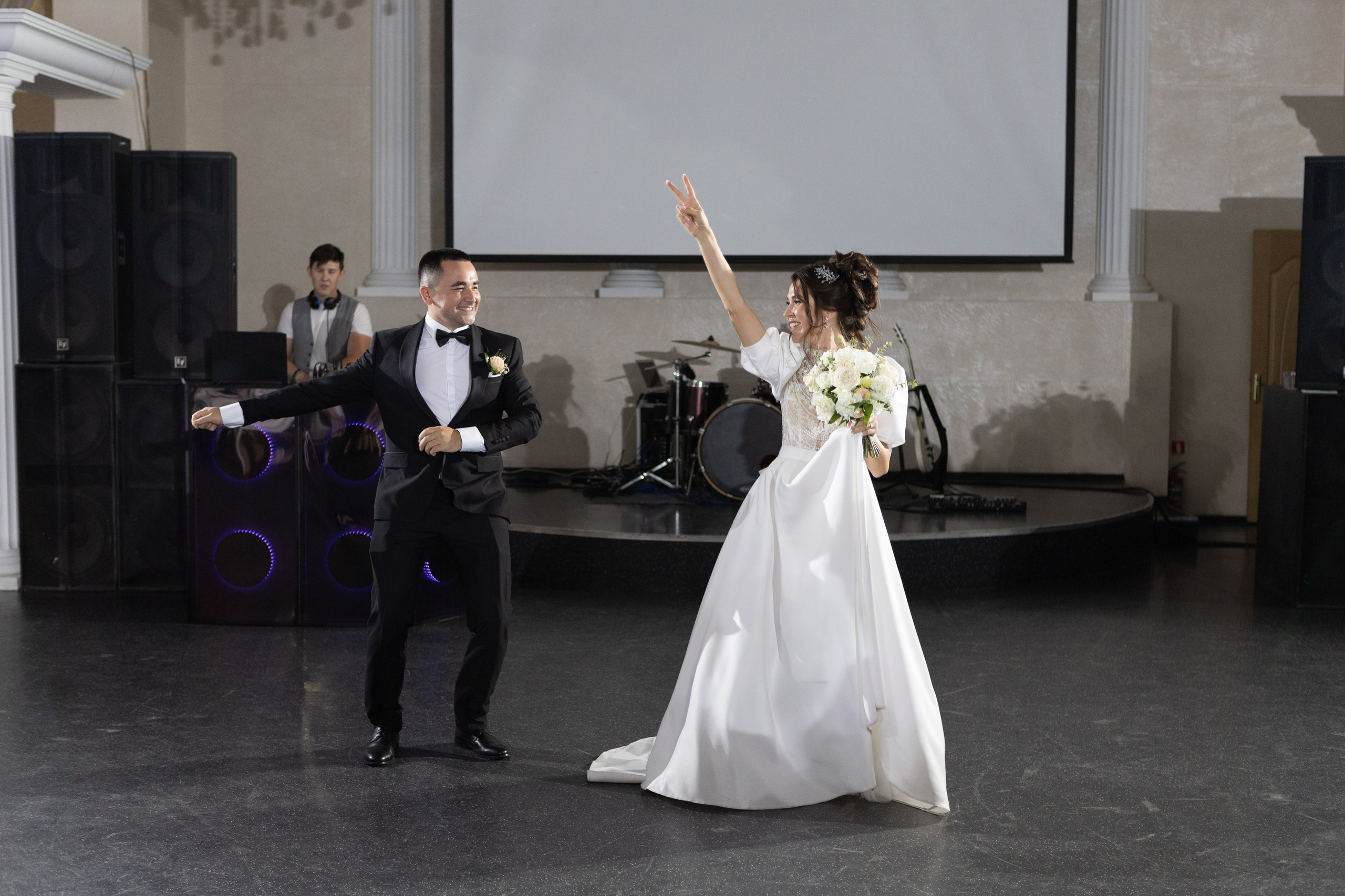 Свадебный фотограф Уфа — Руслан ГабдлисламовЖивые эмоции, красивые кадры, воспоминания на всю жизнь.Работаю по всей Республике Башкортоста. Свадебный фотограф Уфа Руслан Габдлисламов