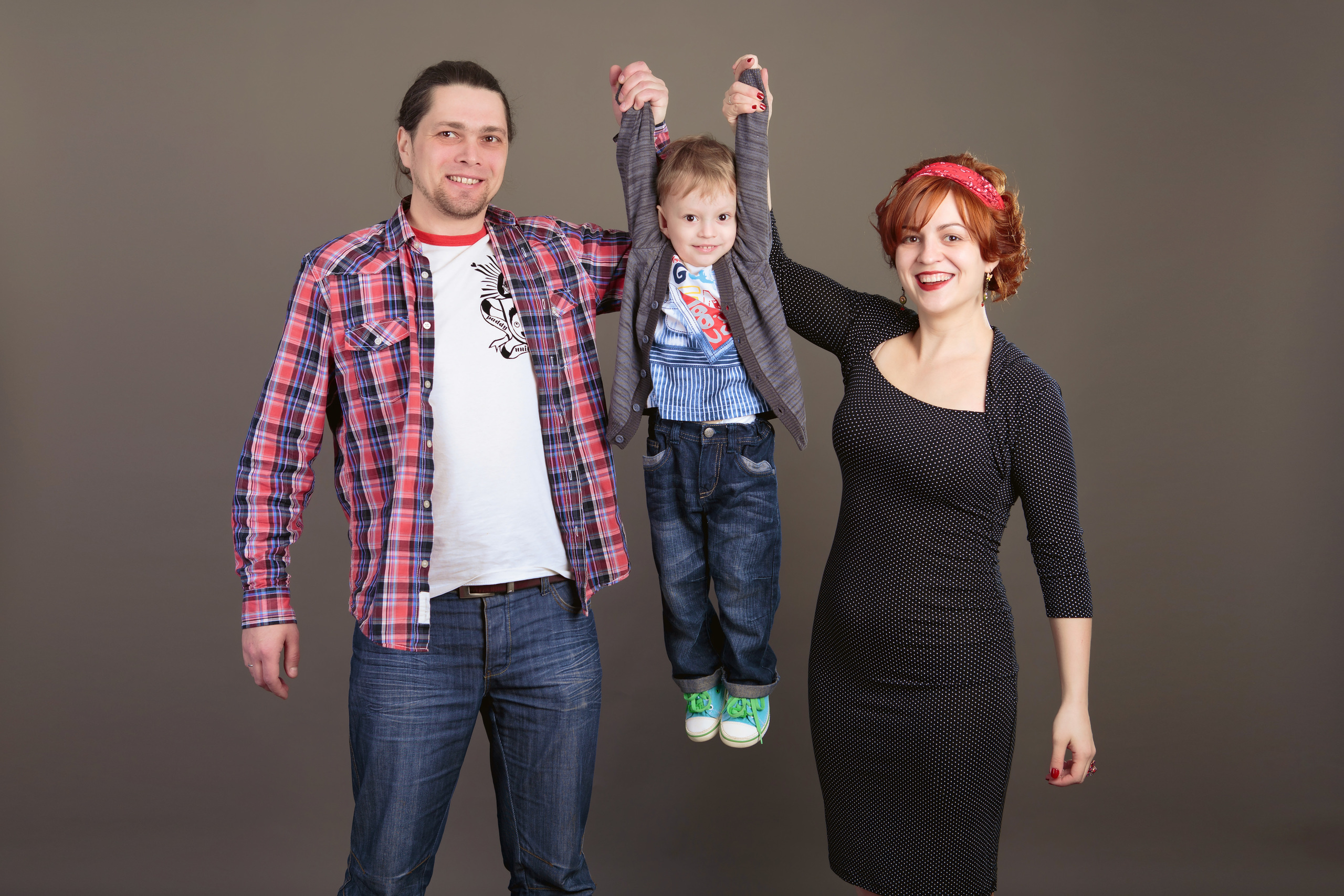 Семейная фотосессия в Стаханове. Фотограф Андрей Лёвкин