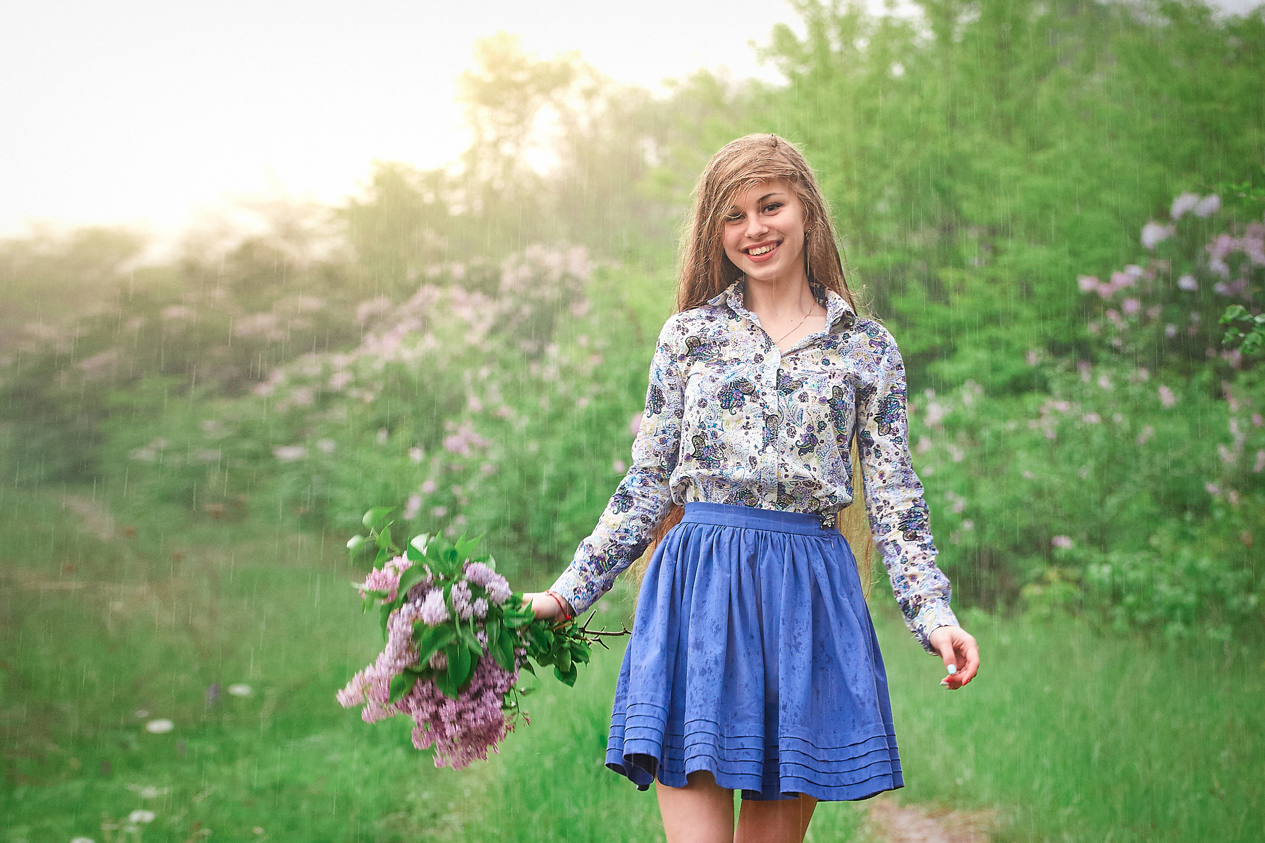 Фотограф Андрей Лёвкин в городе Алчевске, Фотосессия с цветами, фотосессия в сирени, фотограф лнр