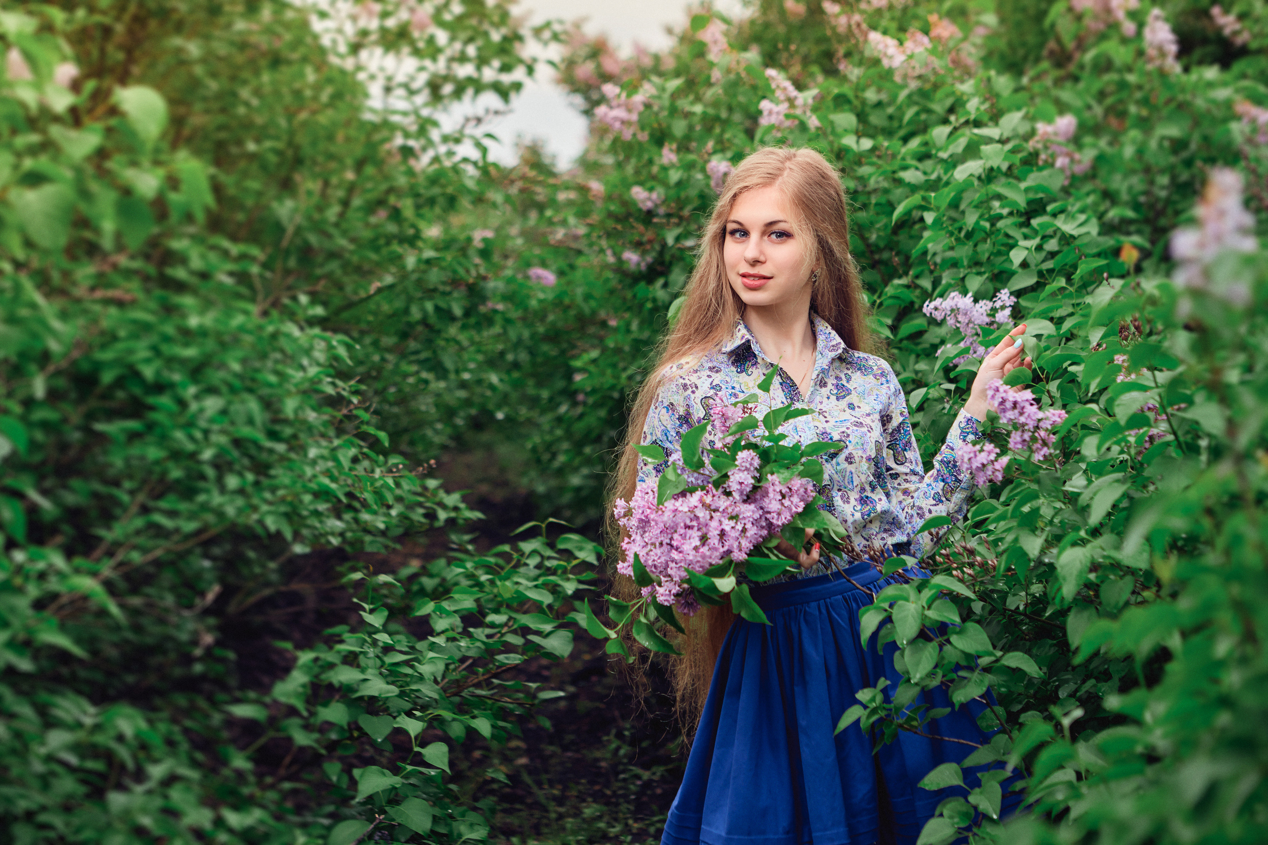 Фотосессия в сиреневом саду. Фотограф Андрей Лёвкин