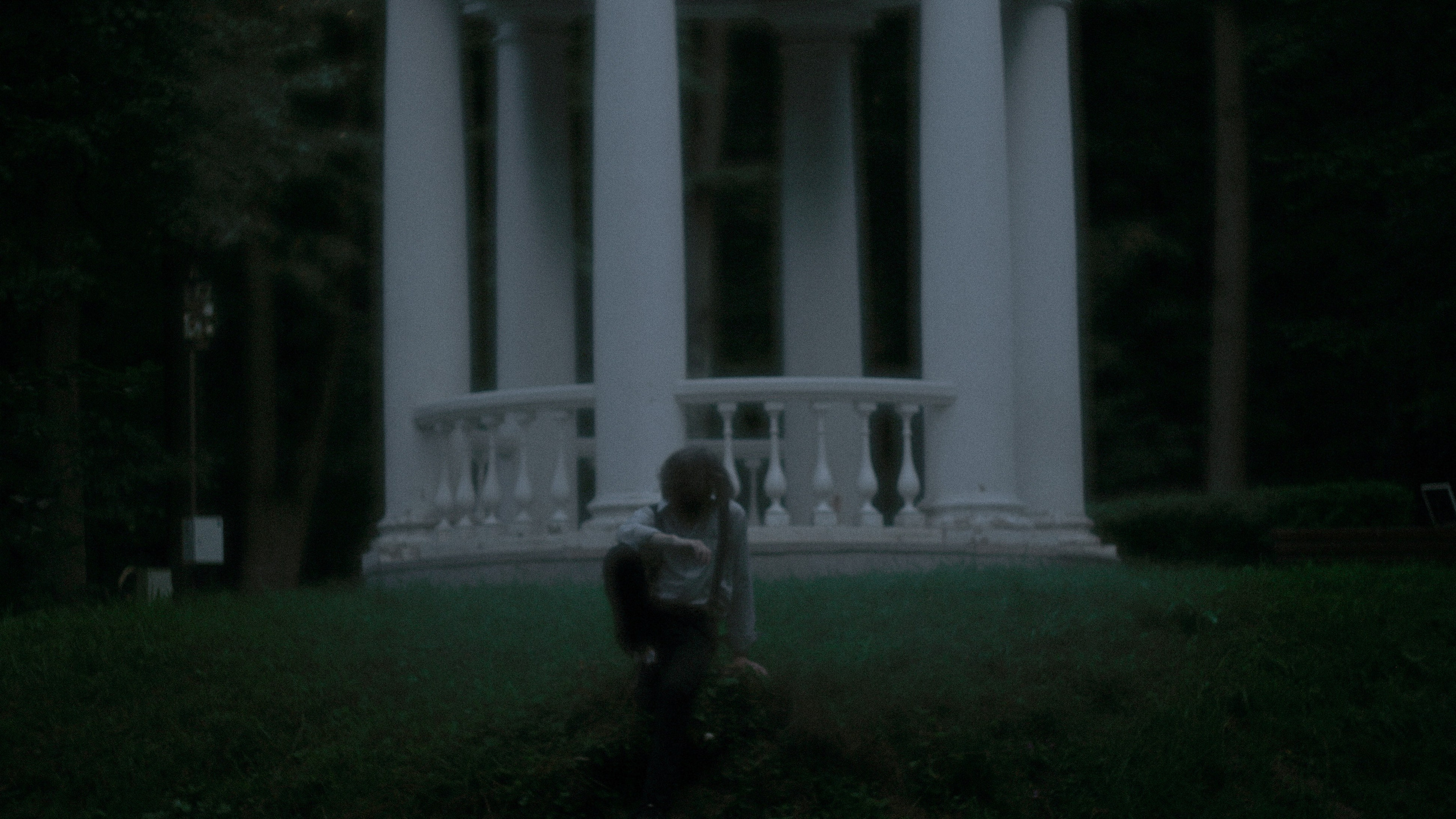 Максим, усадьба Останкино. Портретный и художественный фотограф в Москве