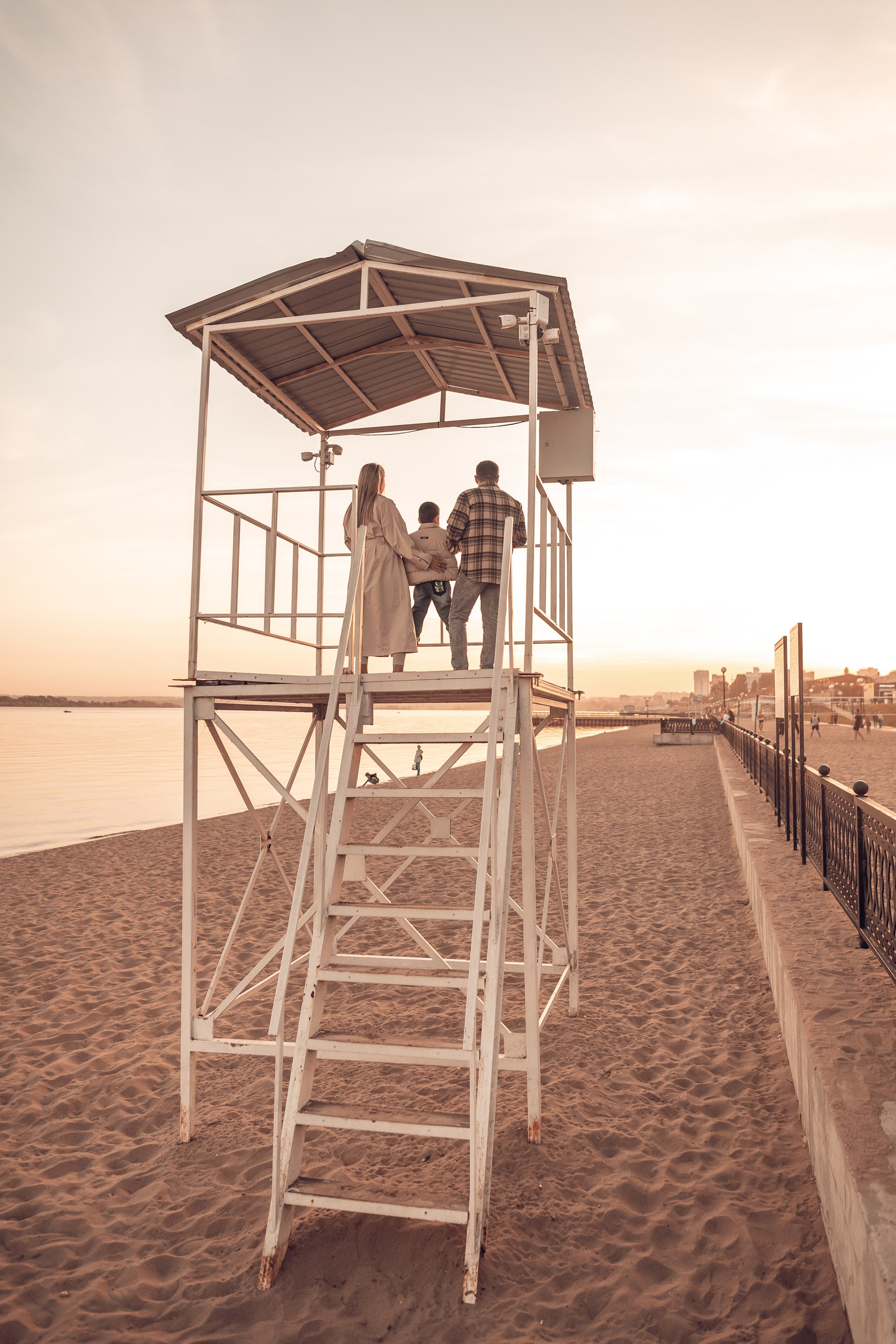 Алексей, Елена и Тимур. Пляж. Главная