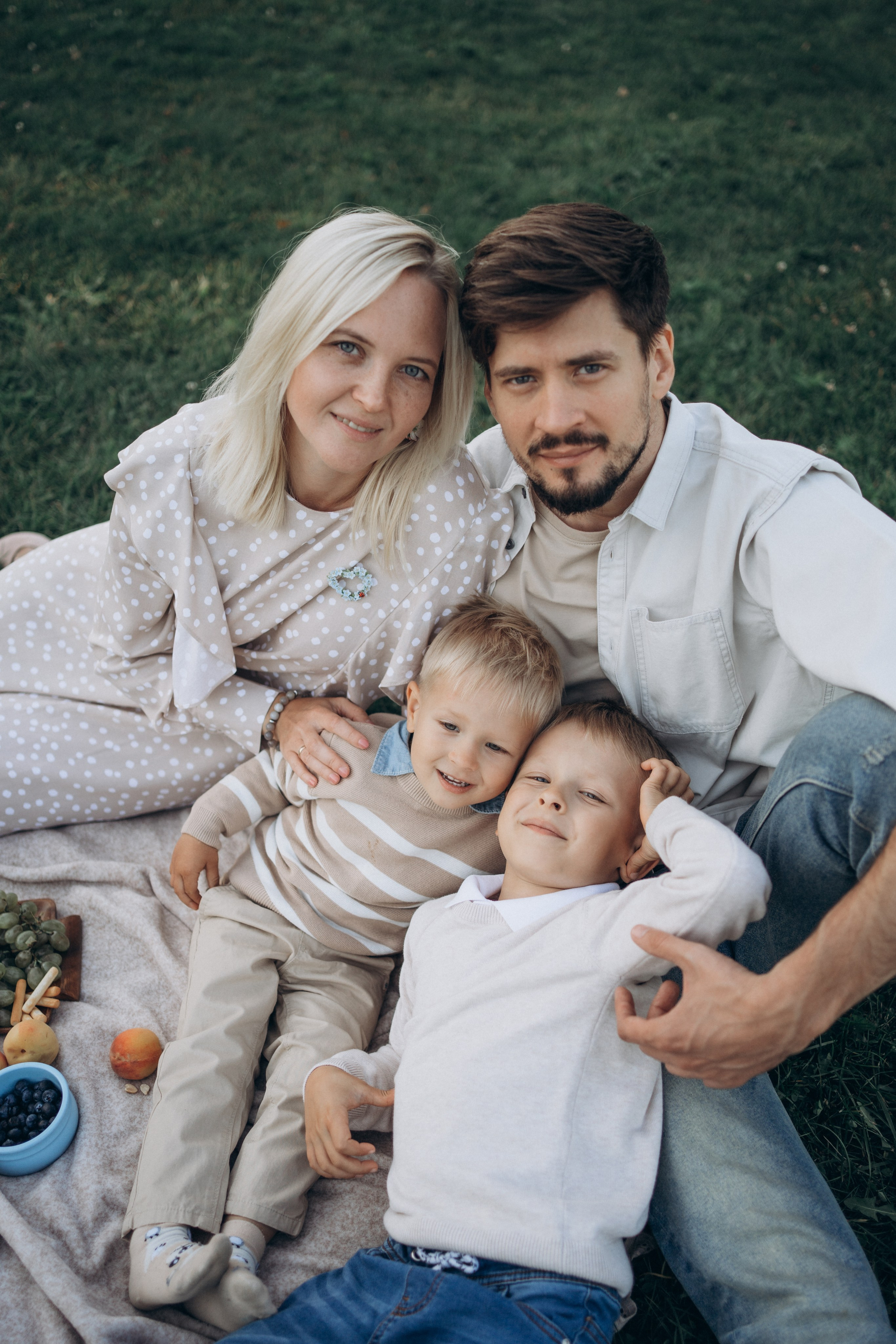 Прогулка в парке. Фотограф новорожденных и малышей до года в Москве Анастасия Соколова