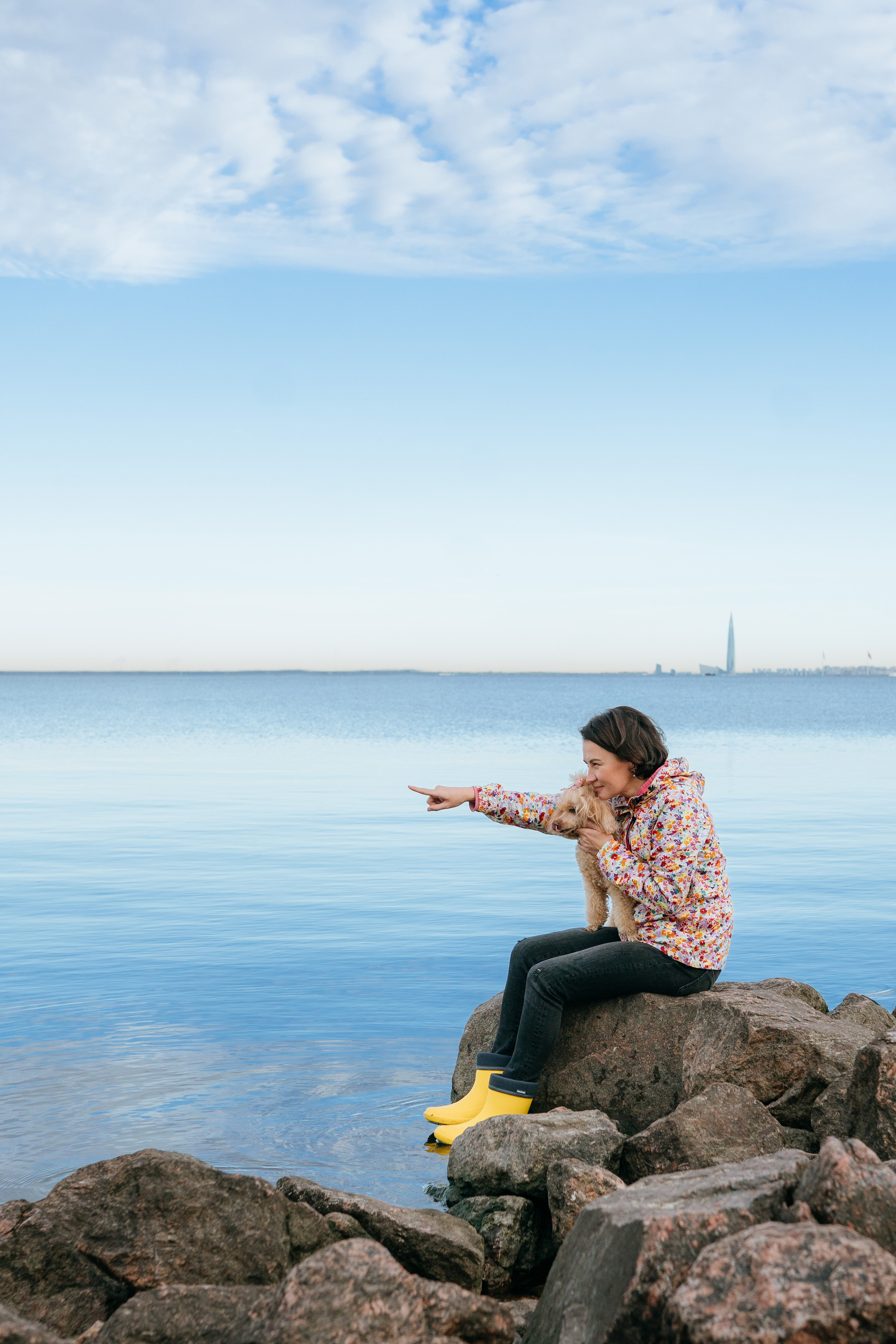 Фотосессия с собакой на пляже. Фотограф анималист в Спб недорого Олеся Майорова