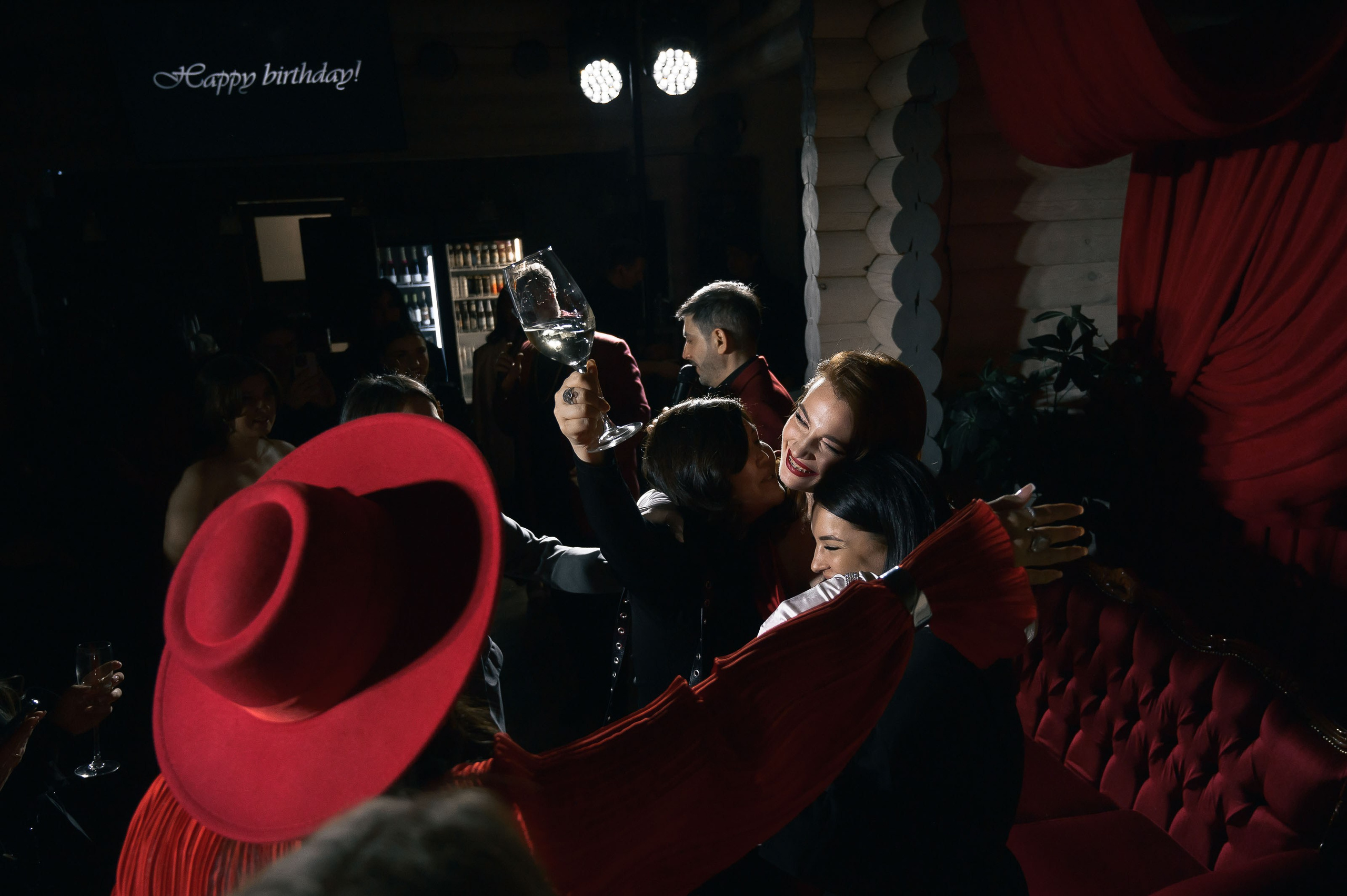 Red new Retro. Евгений Нисковских — свадебный и репортажный фотограф в Тюмени