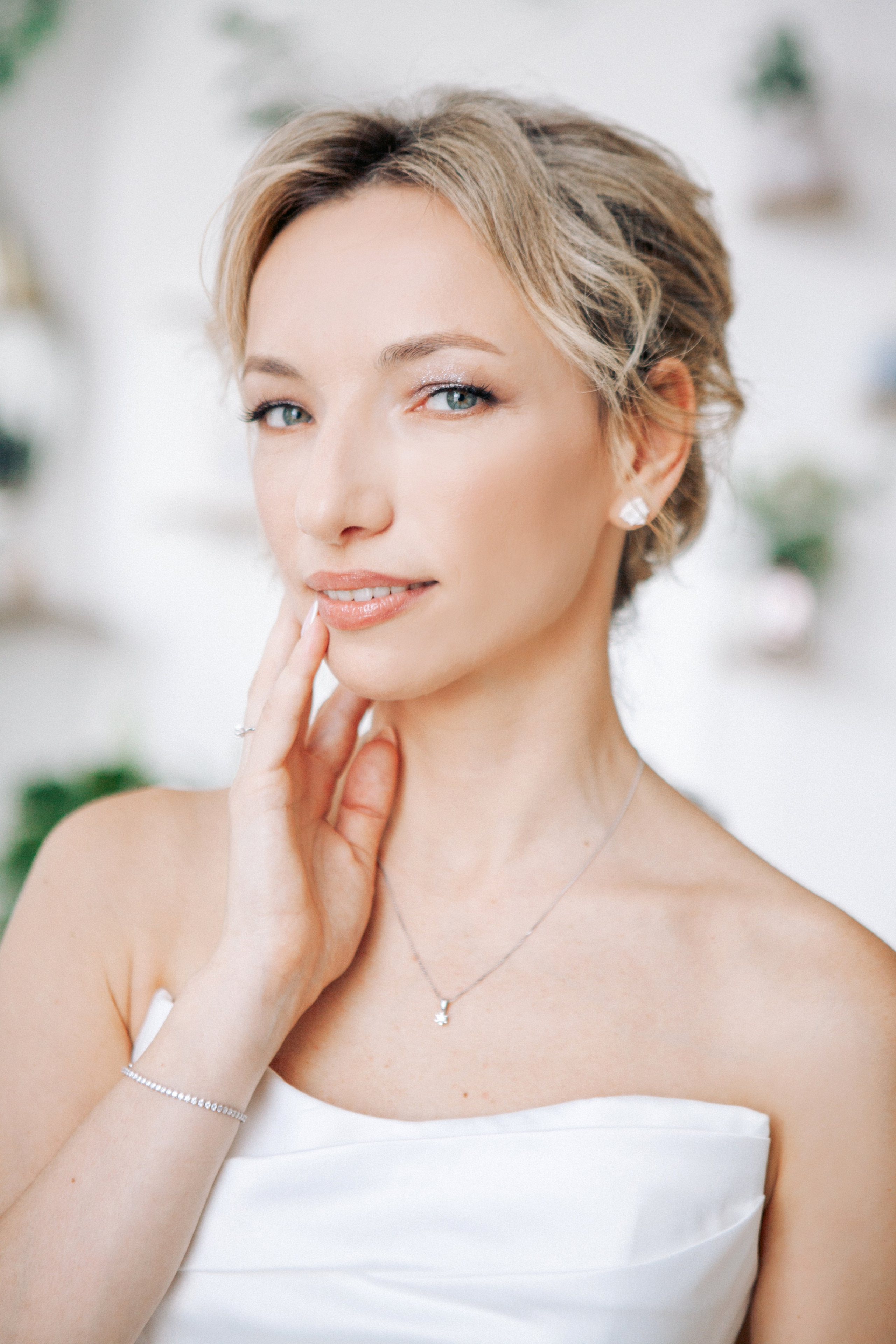 Утро невесты и фотосессия в гостинице radisson collection hotel moscow бывшая гостиница украина. Фотограф Ольга Ефремова