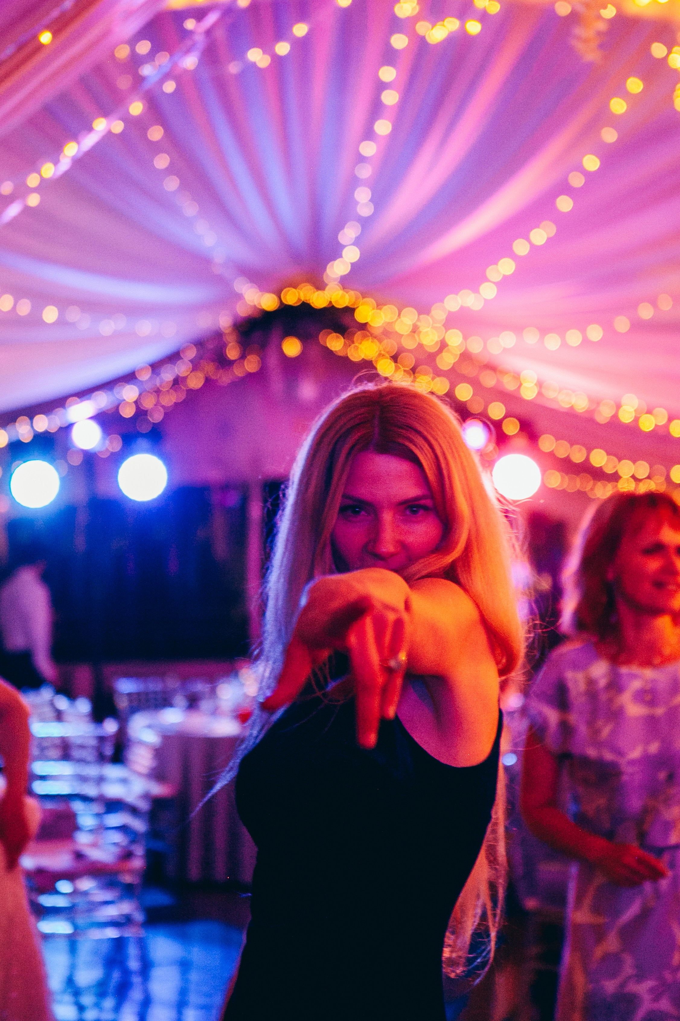 Свадебная фотосессия в отеле hartwell hotel и на патриарших прудах. Фотограф Ольга Ефремова