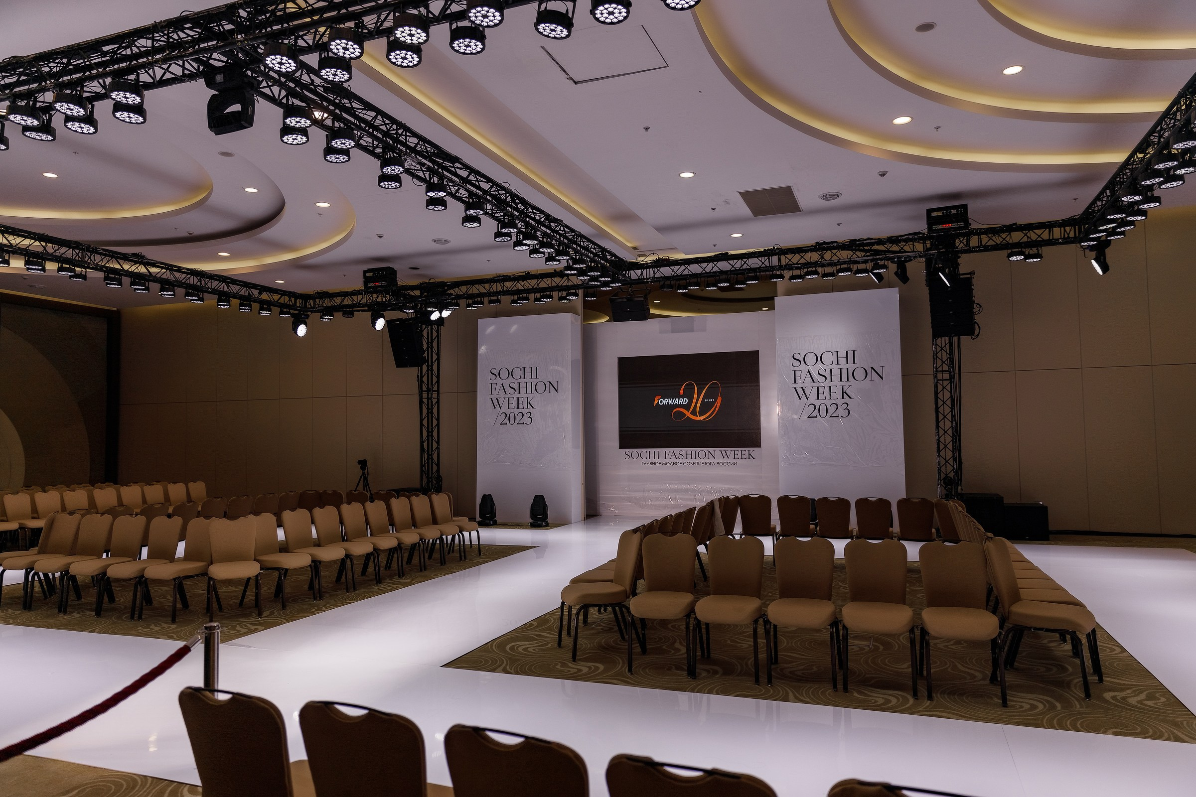 Аккредитированный фотограф на модном мероприятии в Сочи. Профессиональный фотограф в Сочи Виктория Джой. Обучение