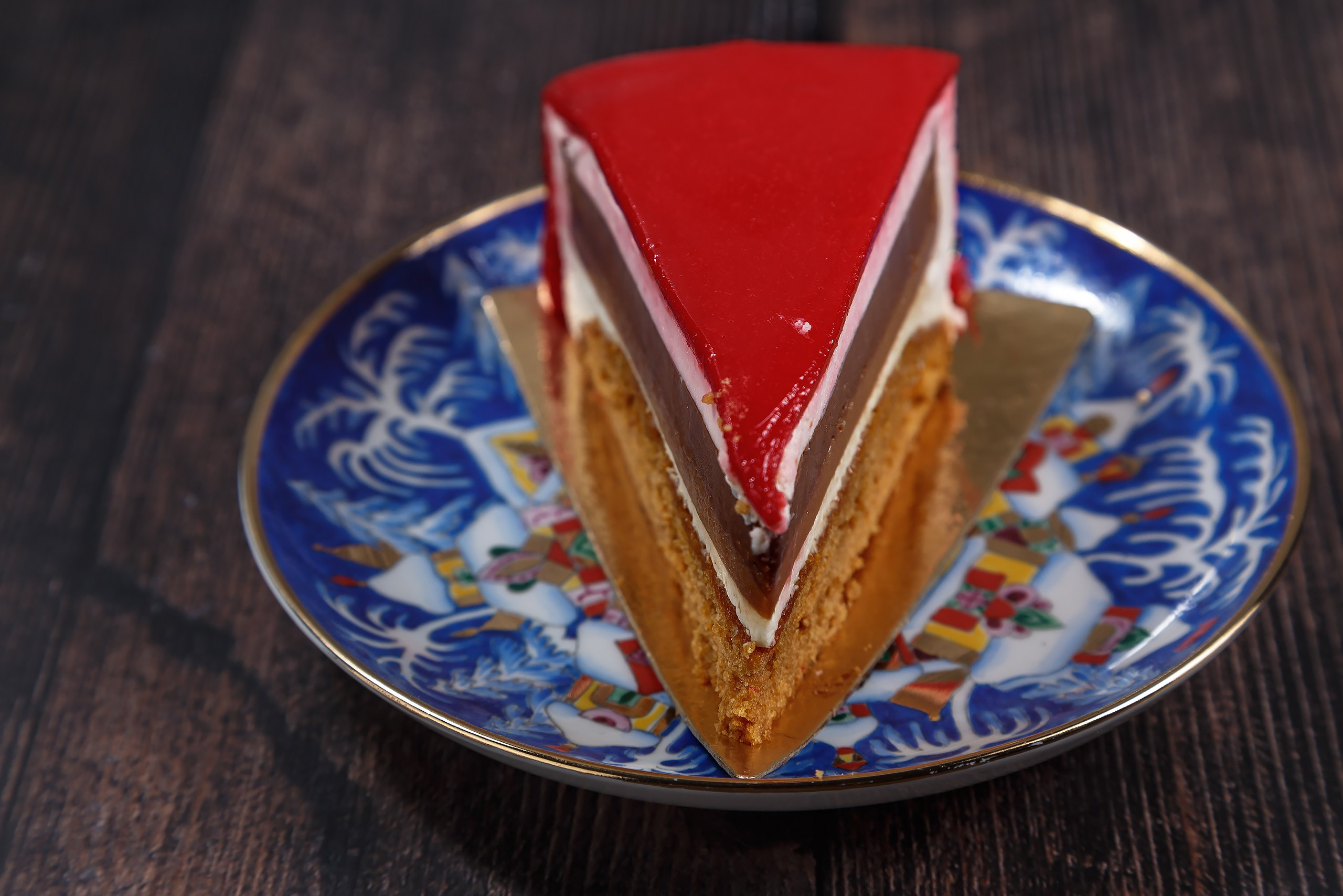 пирожное кофейни-кондитерской Konfi