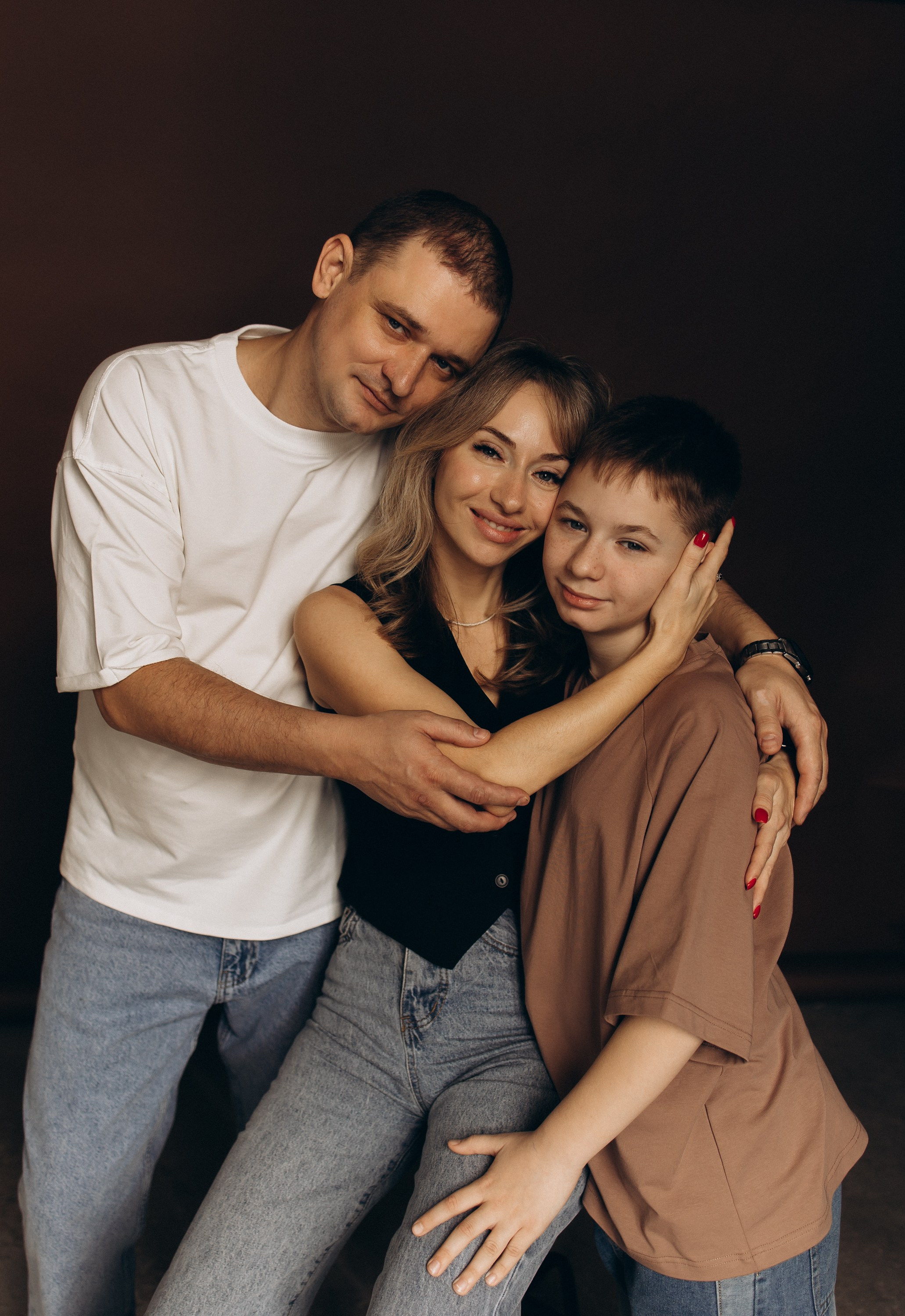 Игорь, Виктория и Макс — зал Натура. Семейный фотограф в Краснодаре Храмова Анна