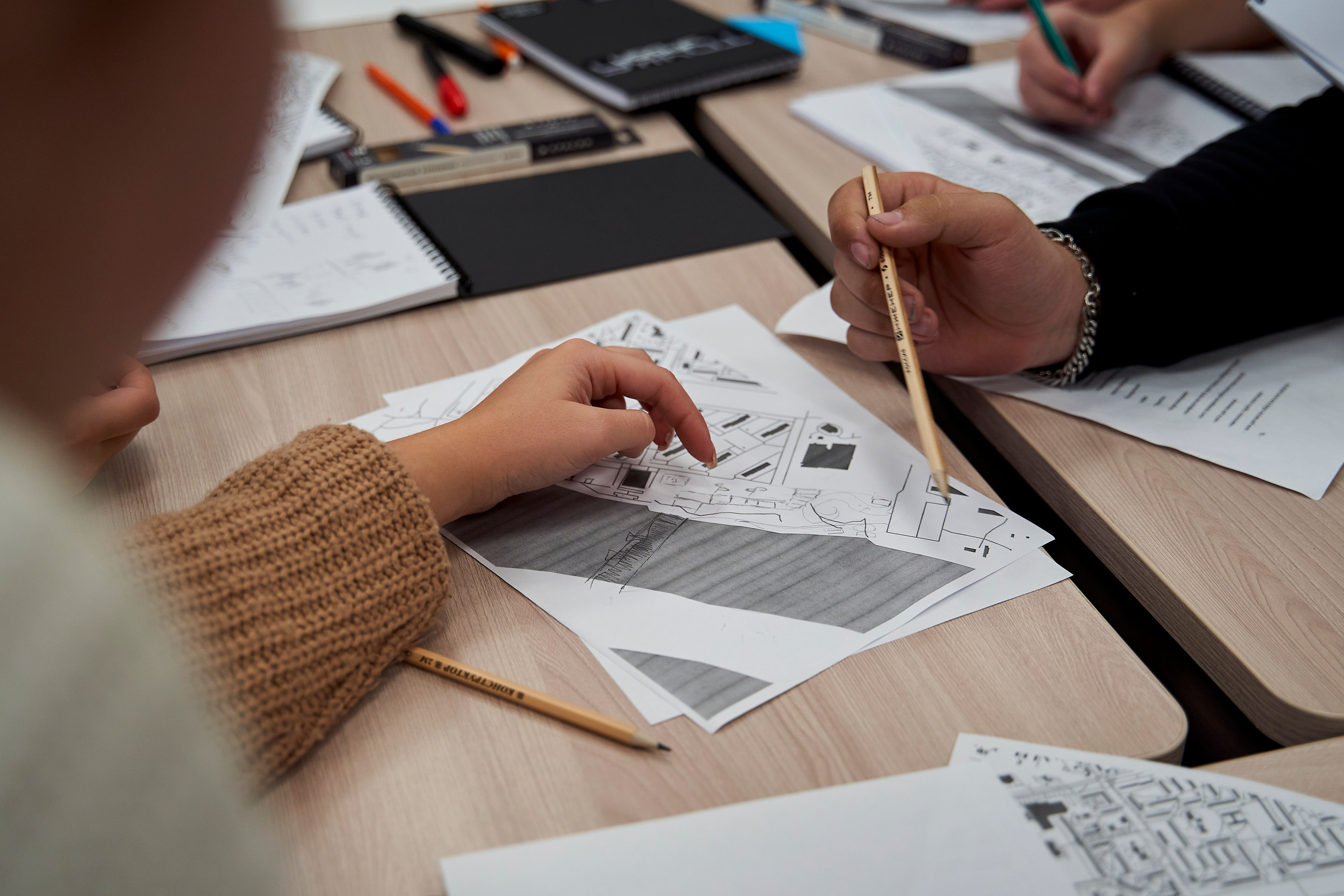 Городская экспедиция «Взрослый взгляд на Нижний» (Эн+ & Точка Урбан). Репортажный фотограф Вилянов Евгений. Нижний Новгород