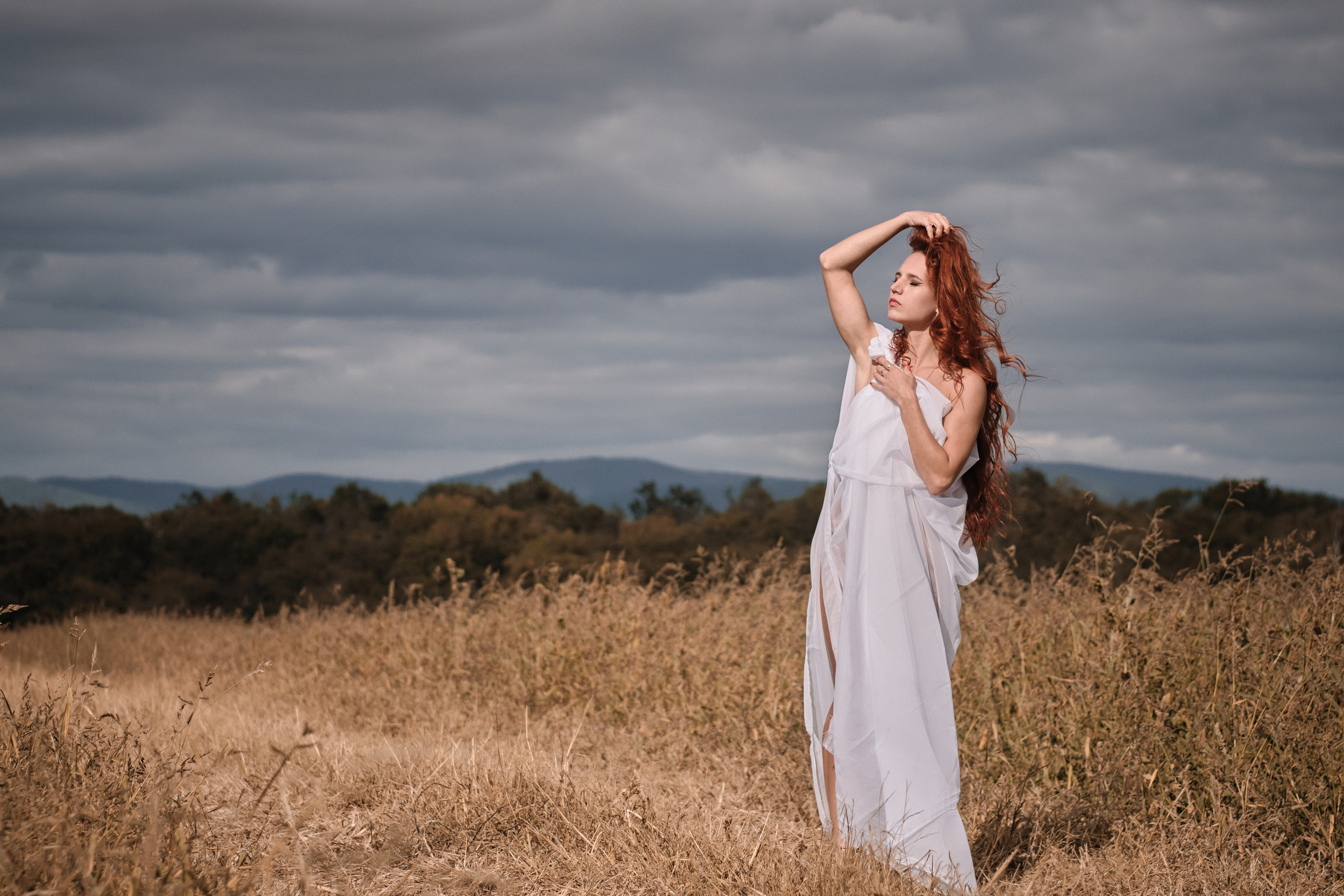 Фотосессии с цветным тюлем Санкт-Петербург. Фотограф портретный архитектурный лавстори будуар Санкт-Петербург Виктор Иванов