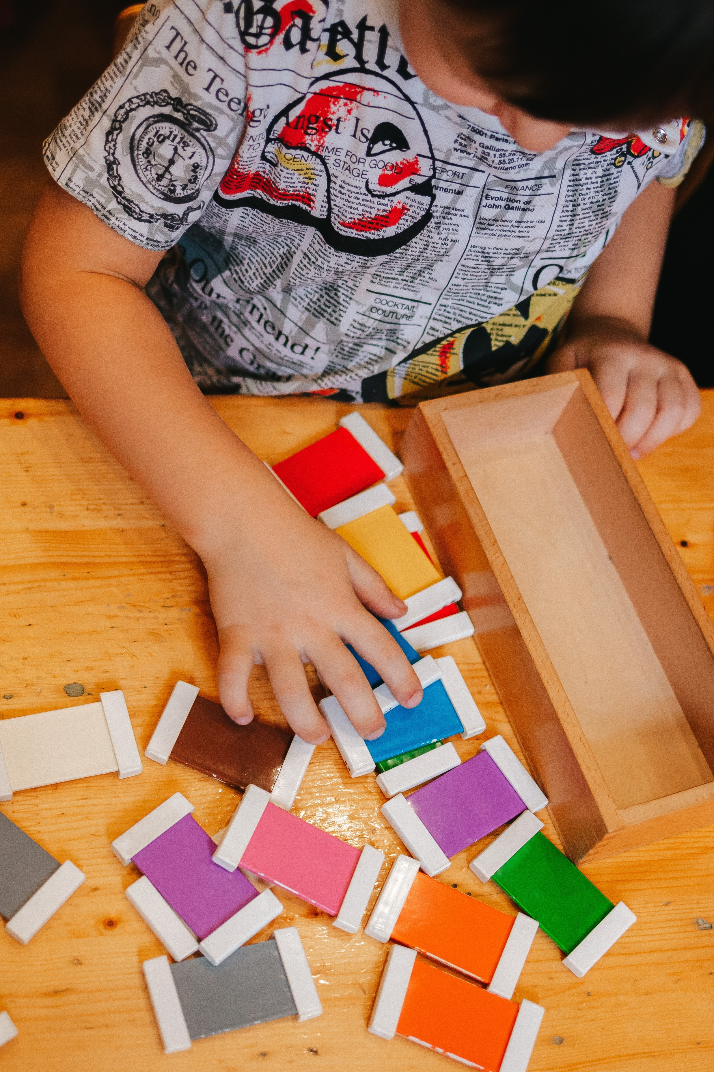 8 марта в Монтессори-саду. Семейный lifestyle фотограф в Санкт-Петербурге Людмила Пахомова