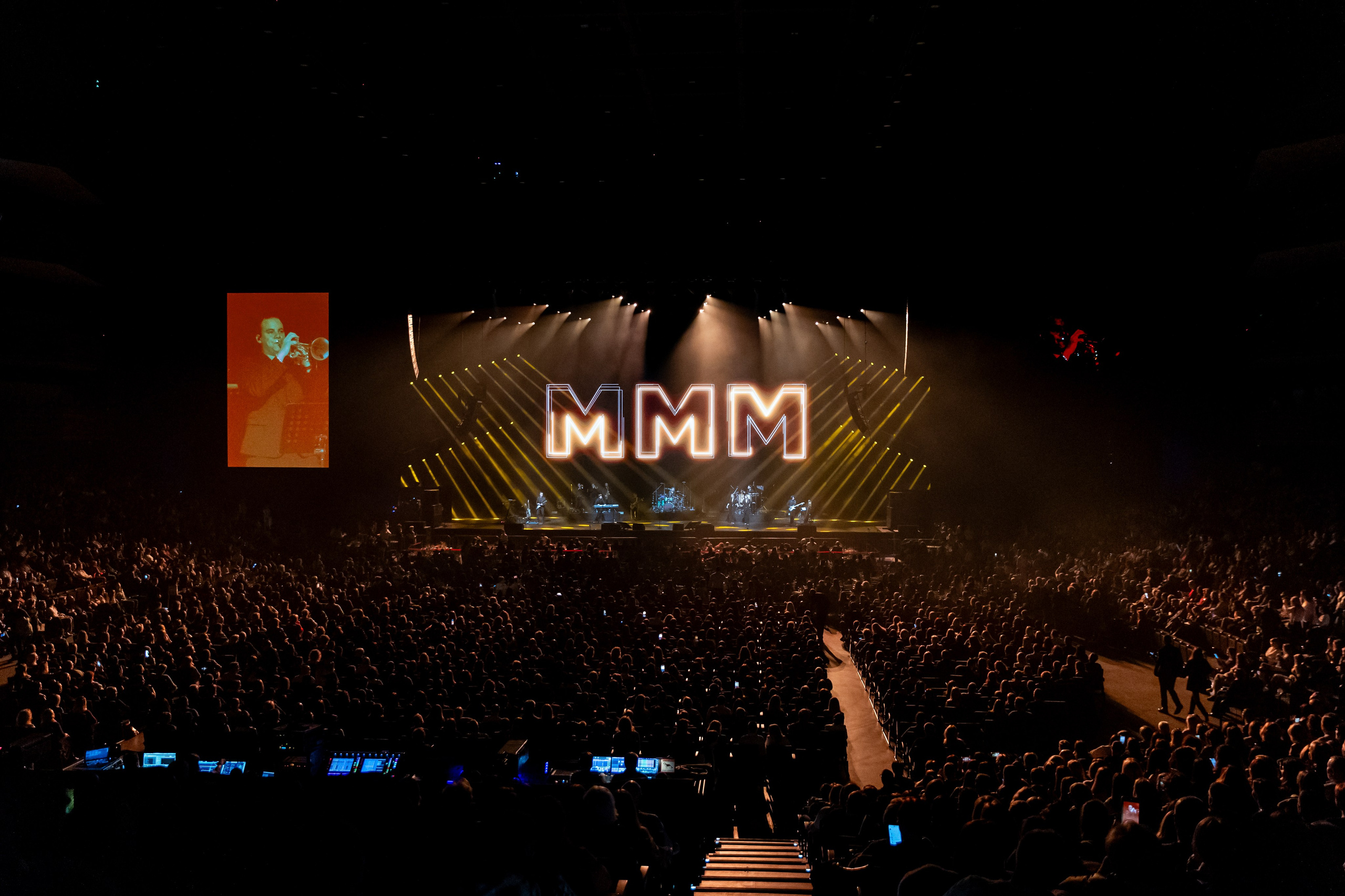 Emin, Live Арена. Фотограф Ольга Махалова — Санкт-Петербург, Москва, Нижний Новгород