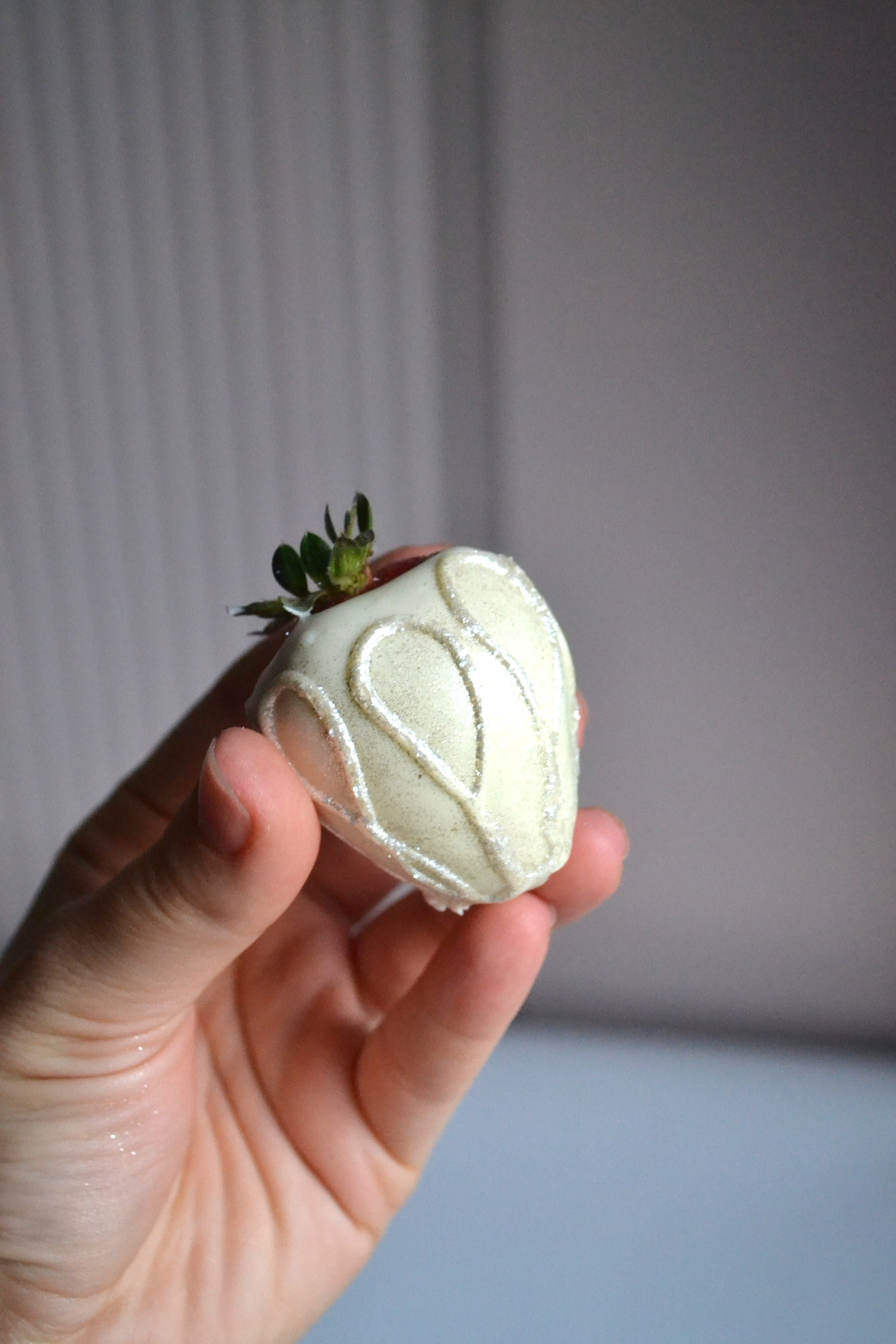 Клубника в шоколаде. Семейная кондитерская. Торты и десерты на заказ в Москве и области