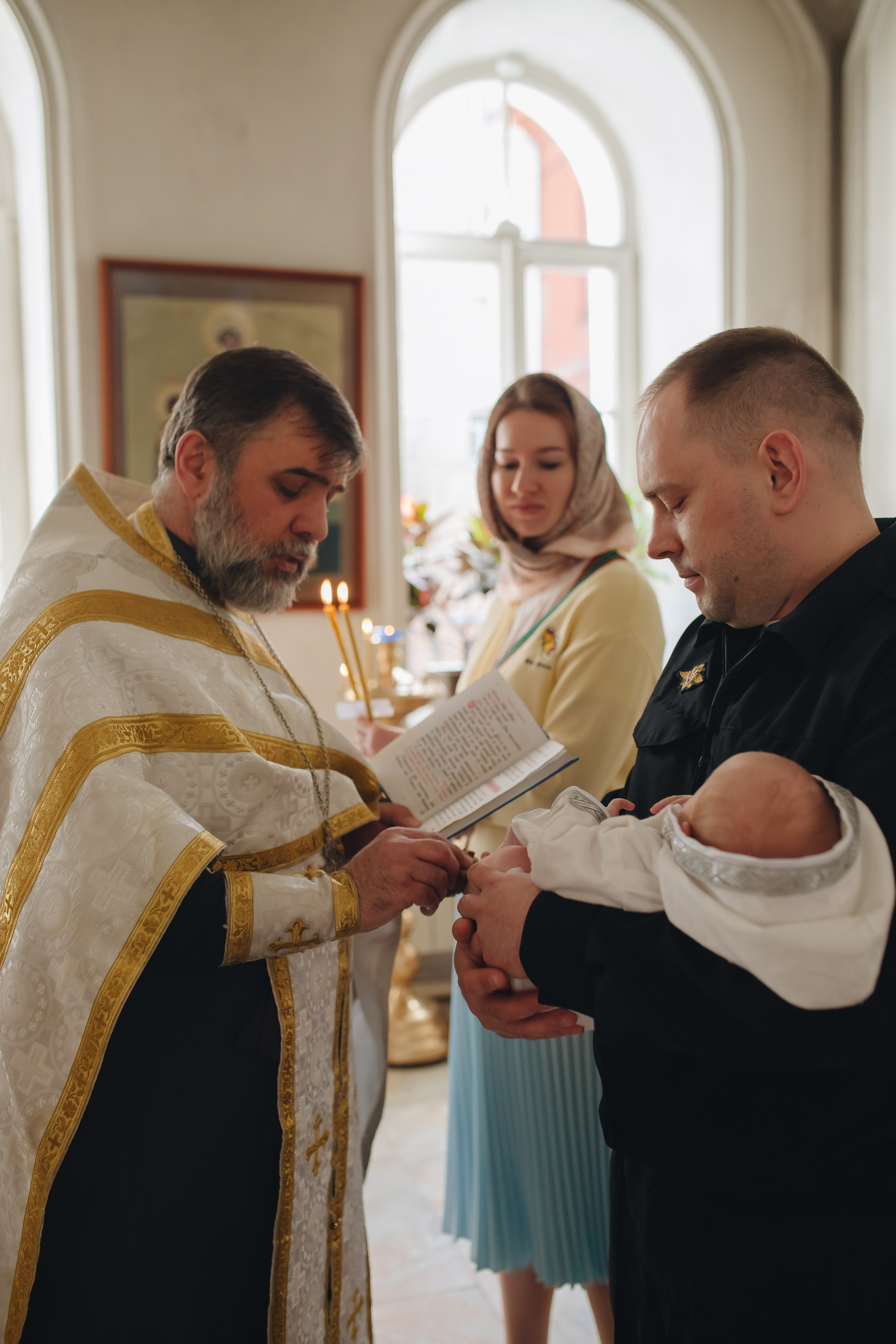 Крещение в светлом Храме. Семейный и детский фотограф в Москве Дорогова Екатерина
