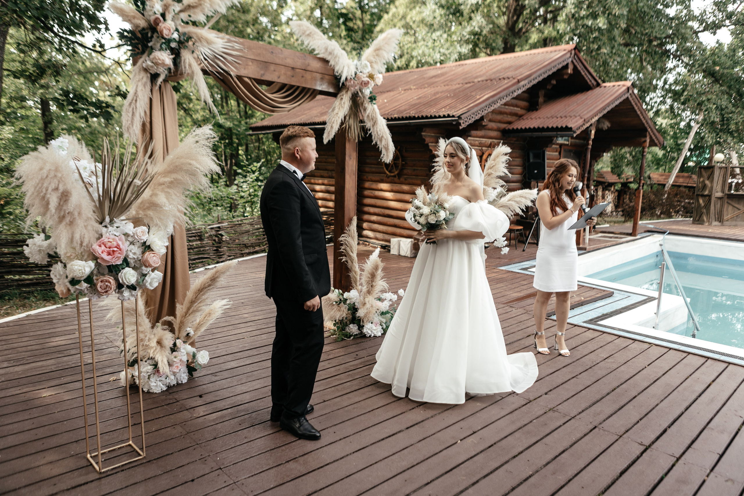 Свадебный фотограф Уфа — Руслан ГабдлисламовЖивые эмоции, красивые кадры, воспоминания на всю жизнь.Работаю по всей Республике Башкортоста. Свадебный фотограф Уфа Руслан Габдлисламов