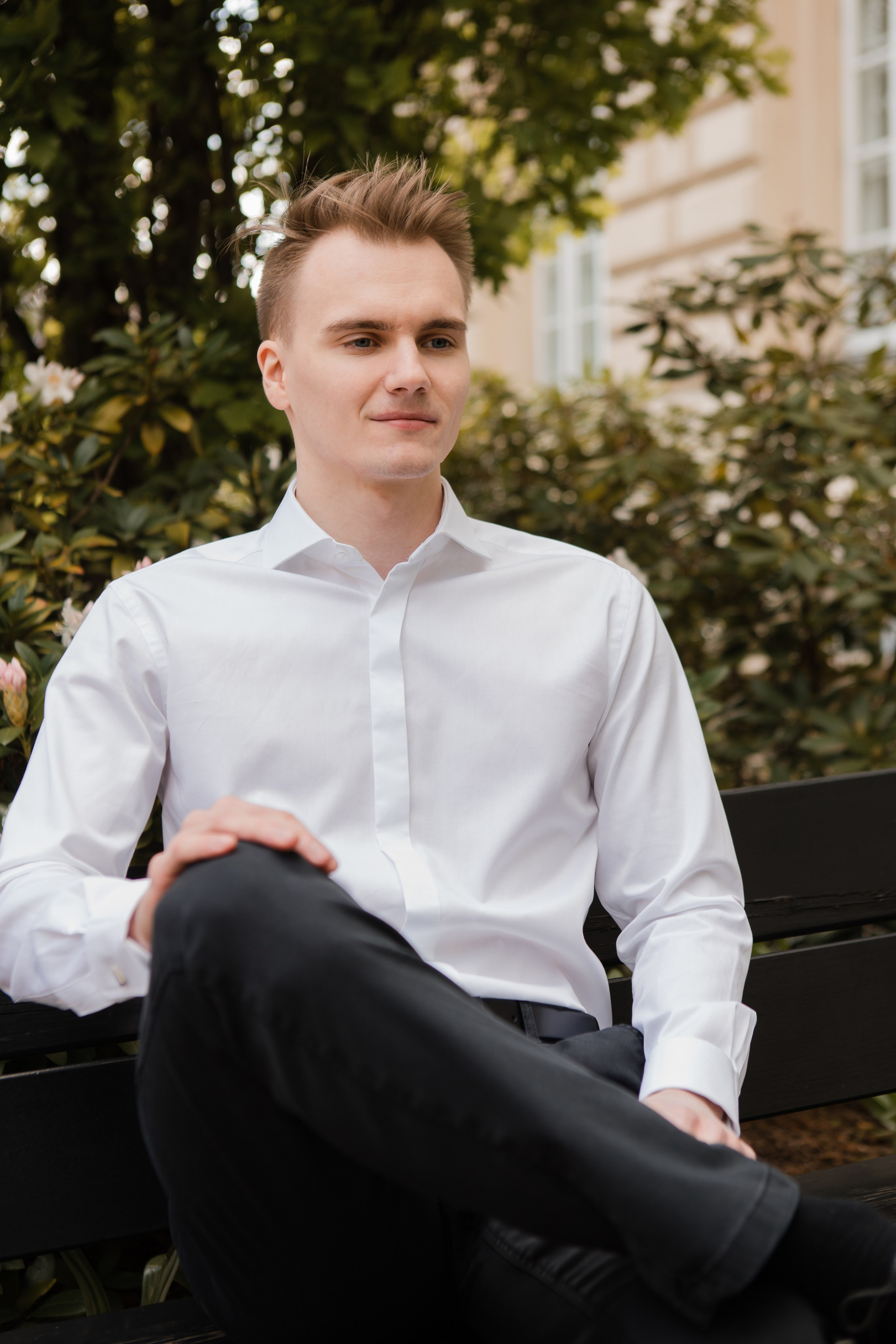 Семейная фотосессия Андрея и Марии. Видеосъемка и фотосъемка свадеб. Фотограф и оператор на свадьбу. Видеосъемка подкастов, собственная видео-фотостудии. Предметная фотосъемка