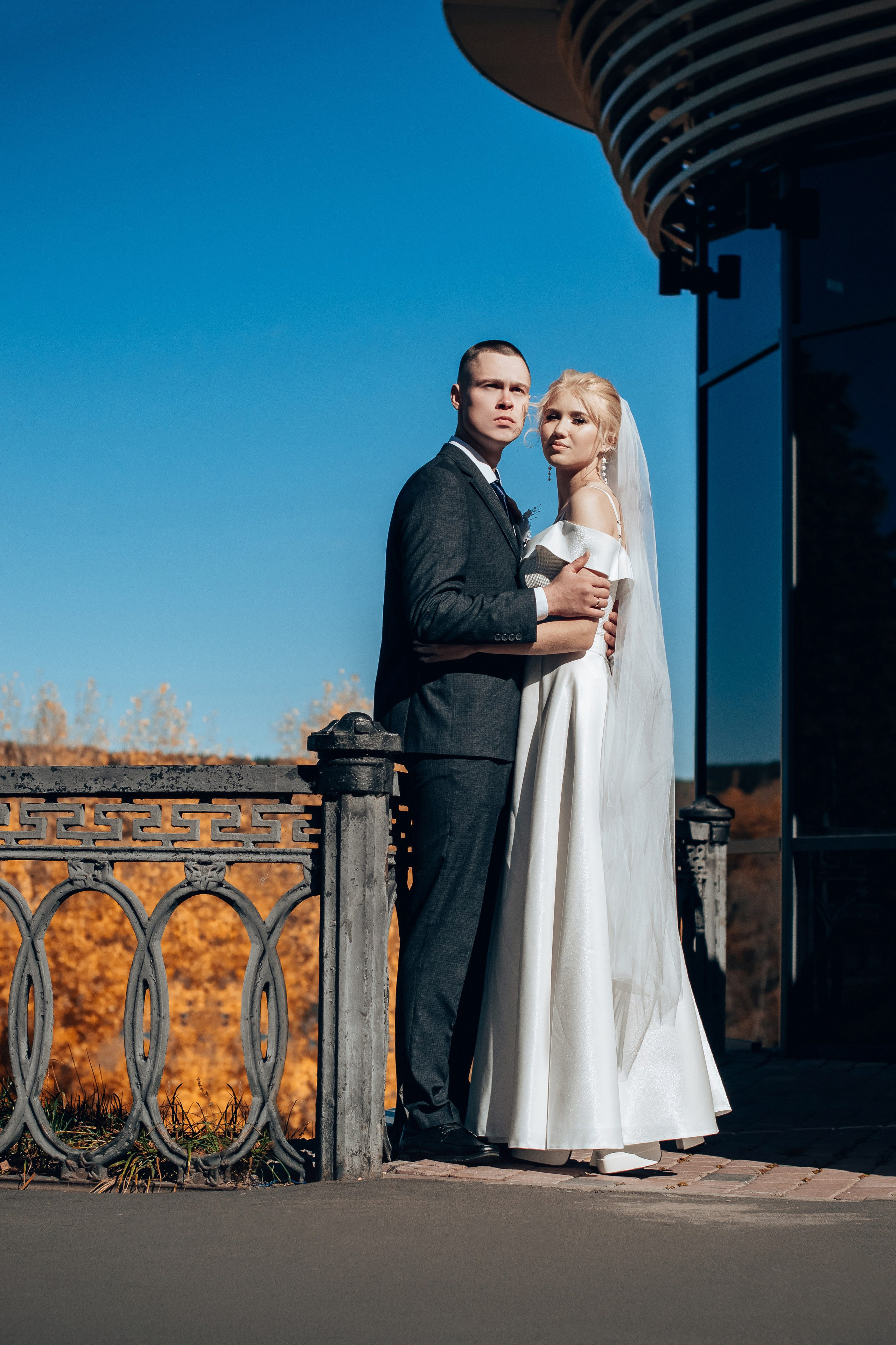 Свадебная фотосессия на площади Пушкина в г. Кемерово