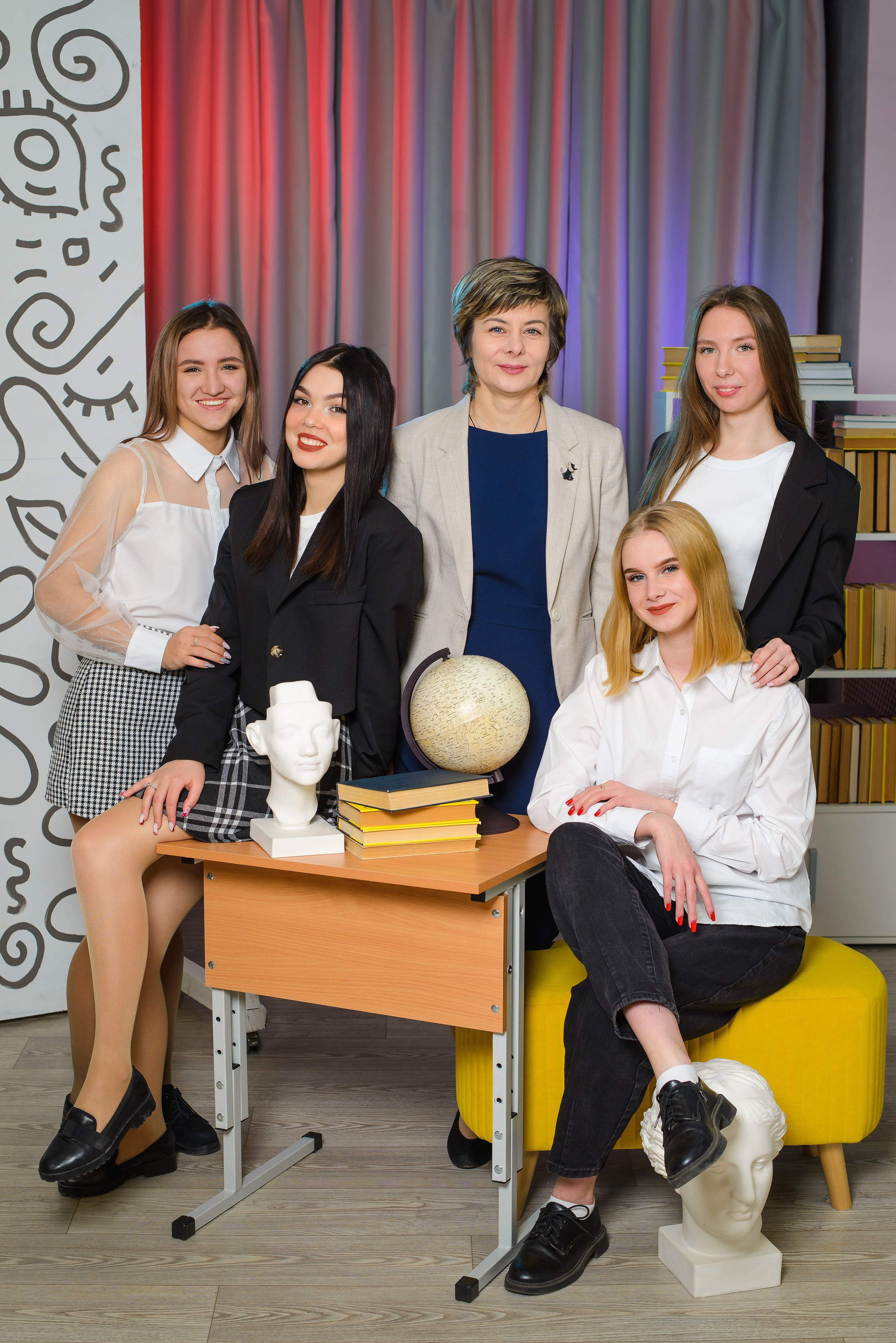 Студия школьной фотографии. Групповые фото. АРТИКУЛ. Выпускные альбомы Нижний Тагил