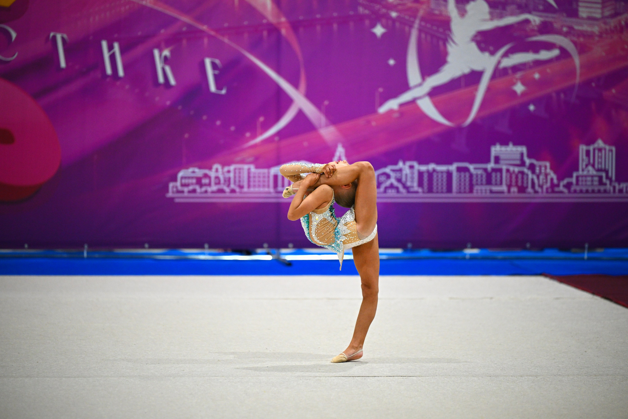 Чемпионат и Первенство города Чебоксары по художественной гимнастике. ФОТОВИДЕОСПОРТ. Фото видео услуги на соревнованиях по художественной гимнастике. Видеотрансляция соревнований. Москва, ЦФО, ПФО