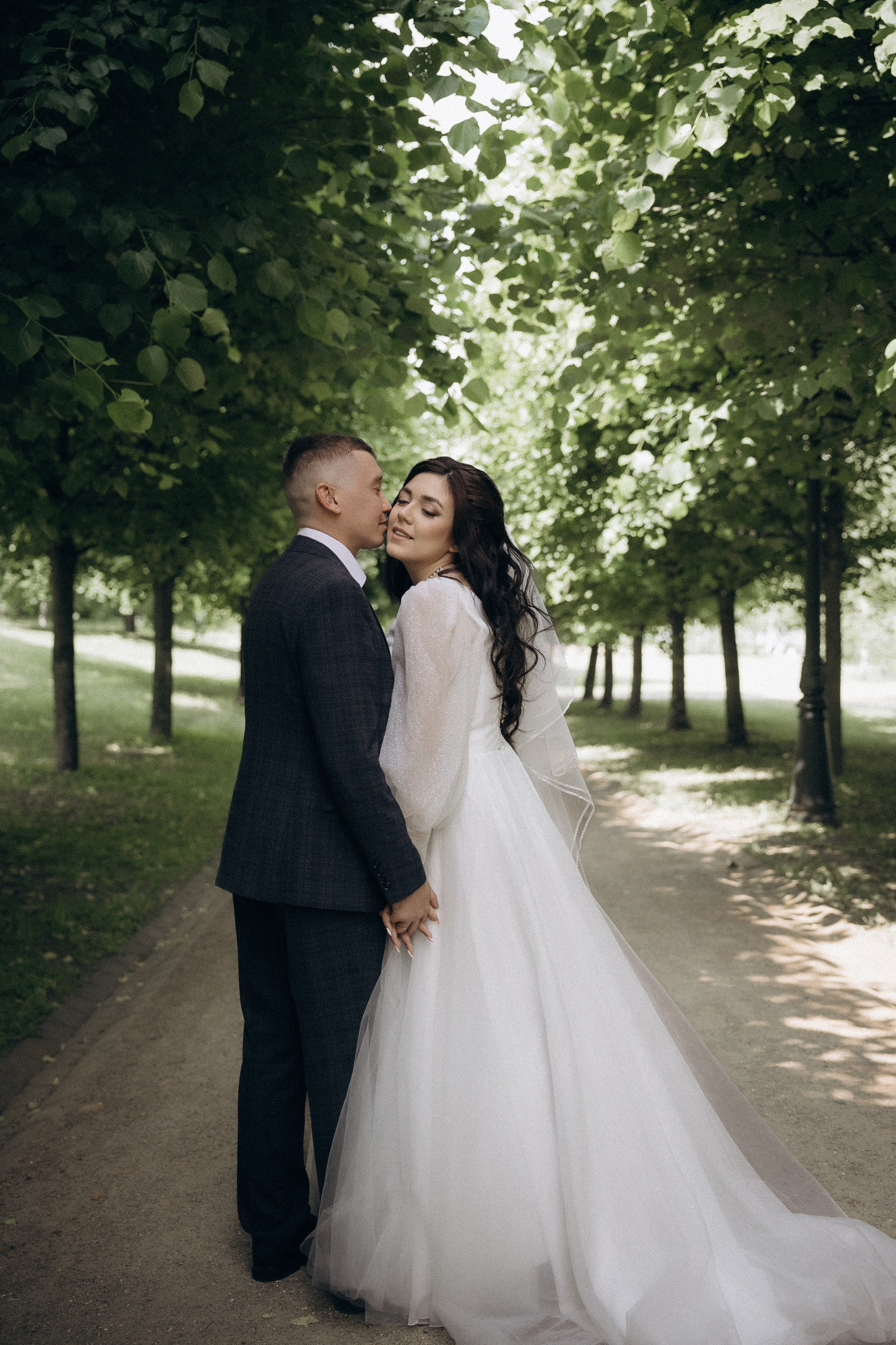 Свадебная фотосессия в парке Царицыно города Москвы